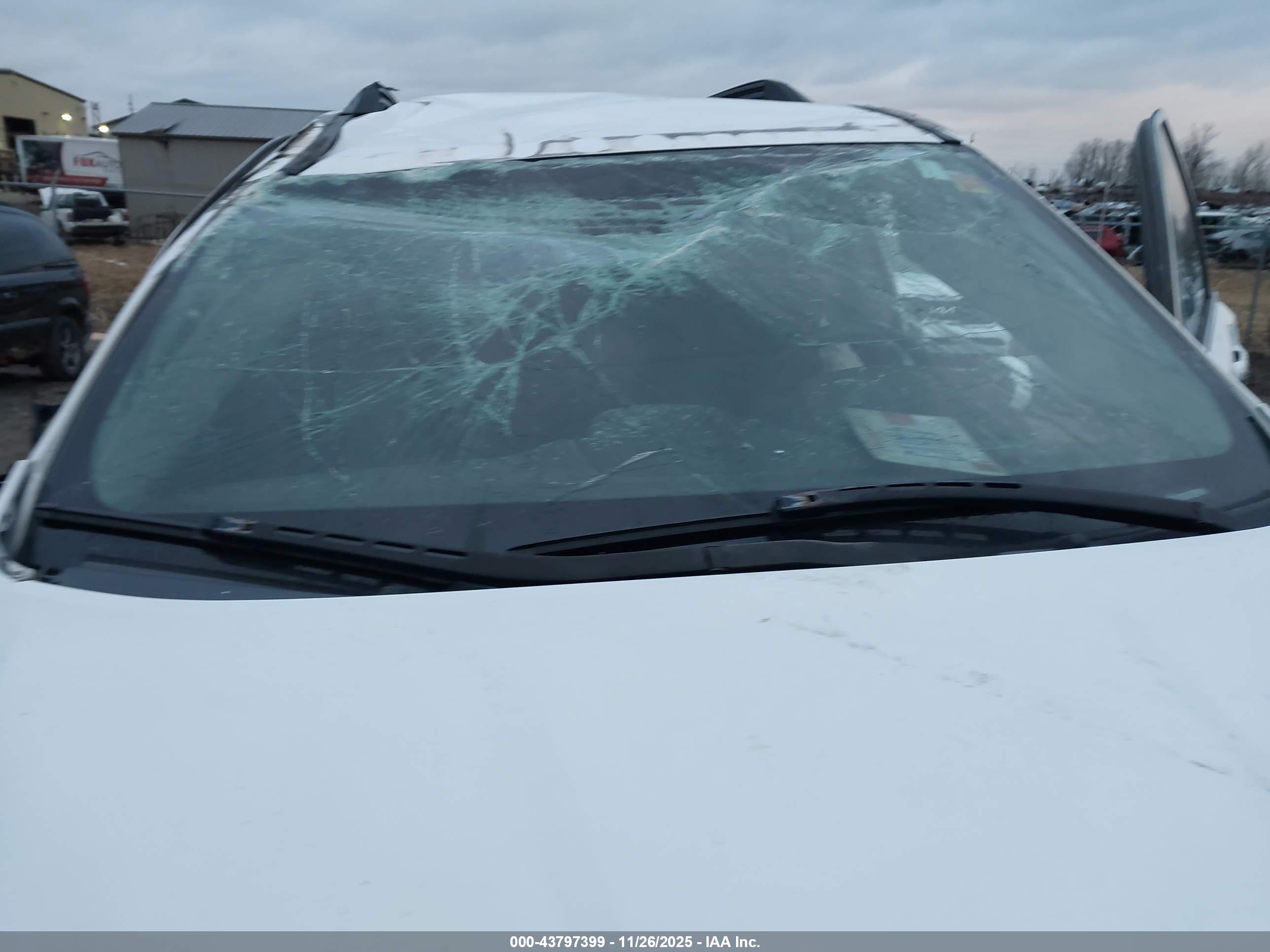 GMC TERRAIN image 6