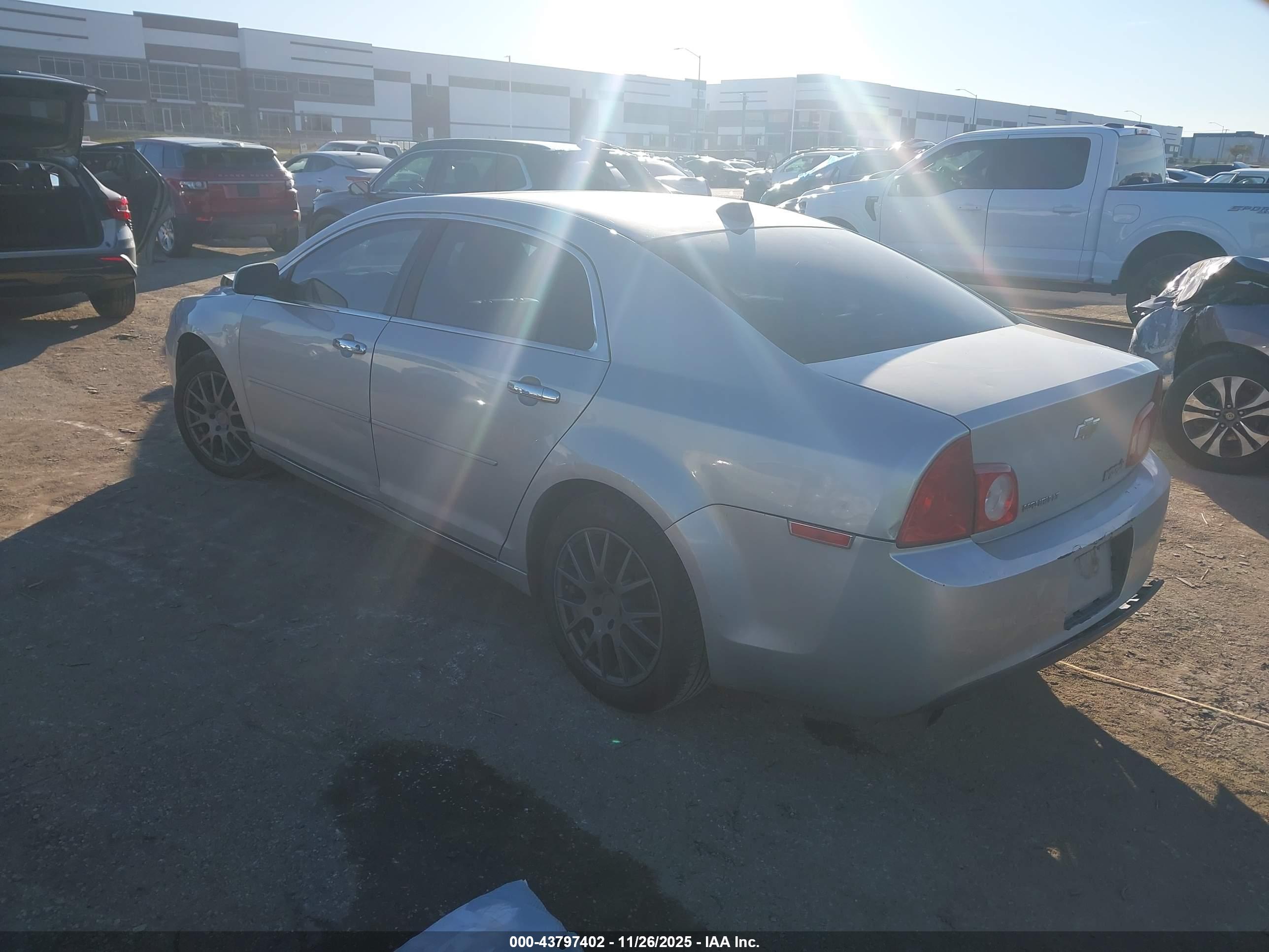 CHEVROLET MALIBU image 3