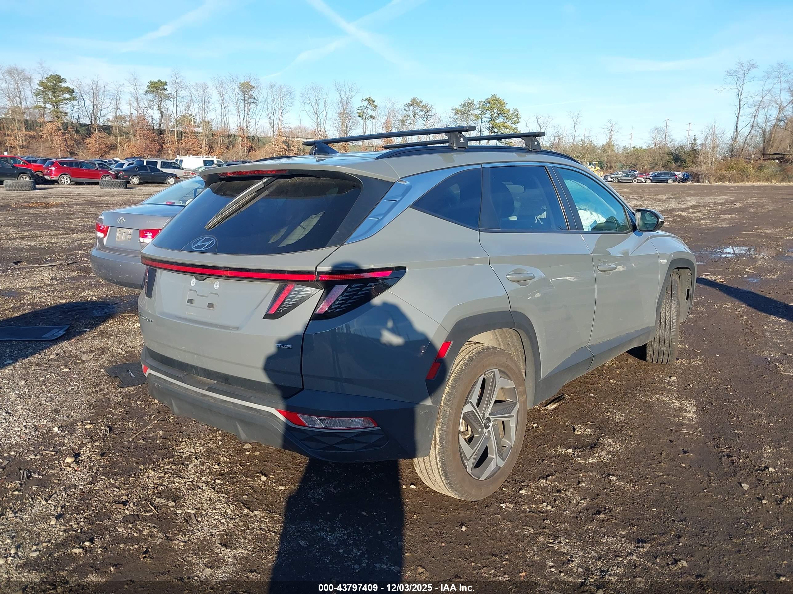 HYUNDAI TUCSON image 4