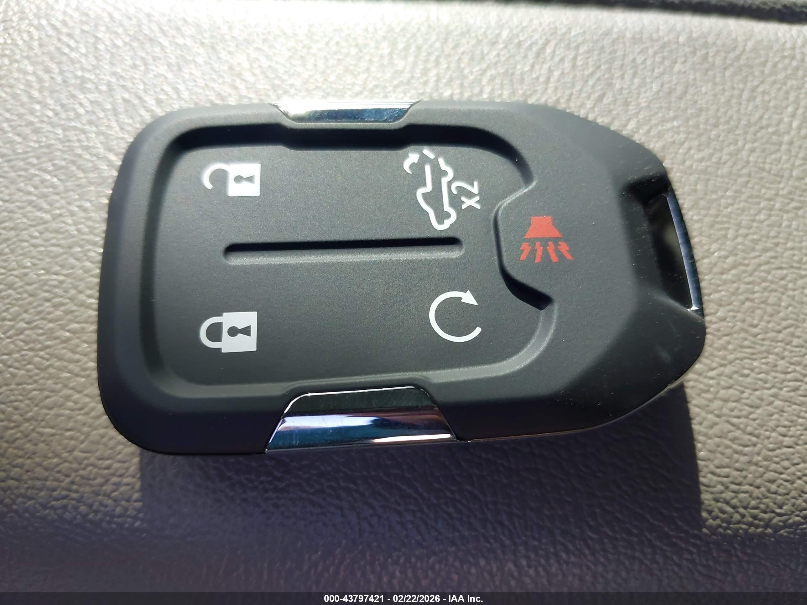 GMC SIERRA image 11