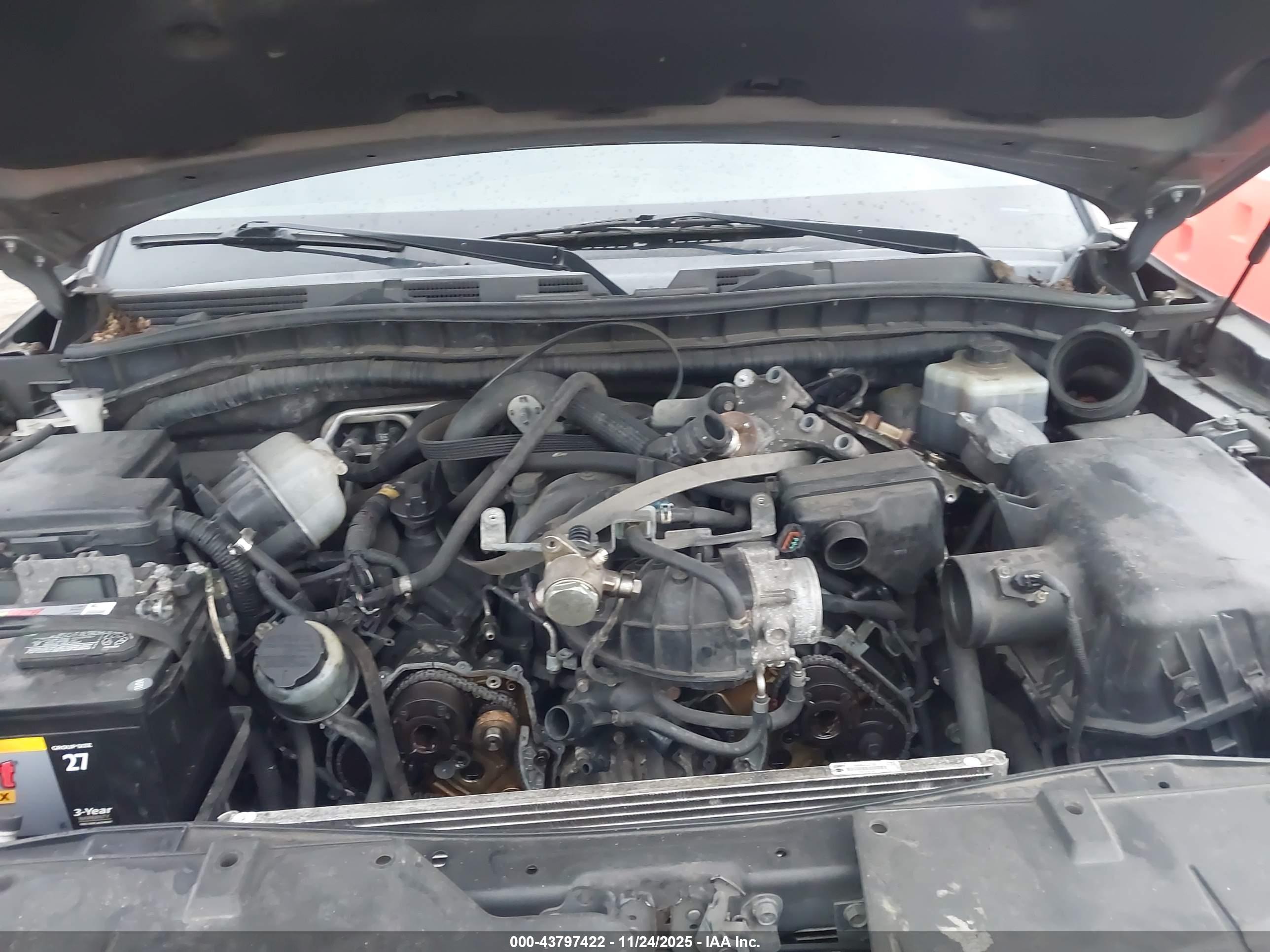 INFINITI QX56 image 10