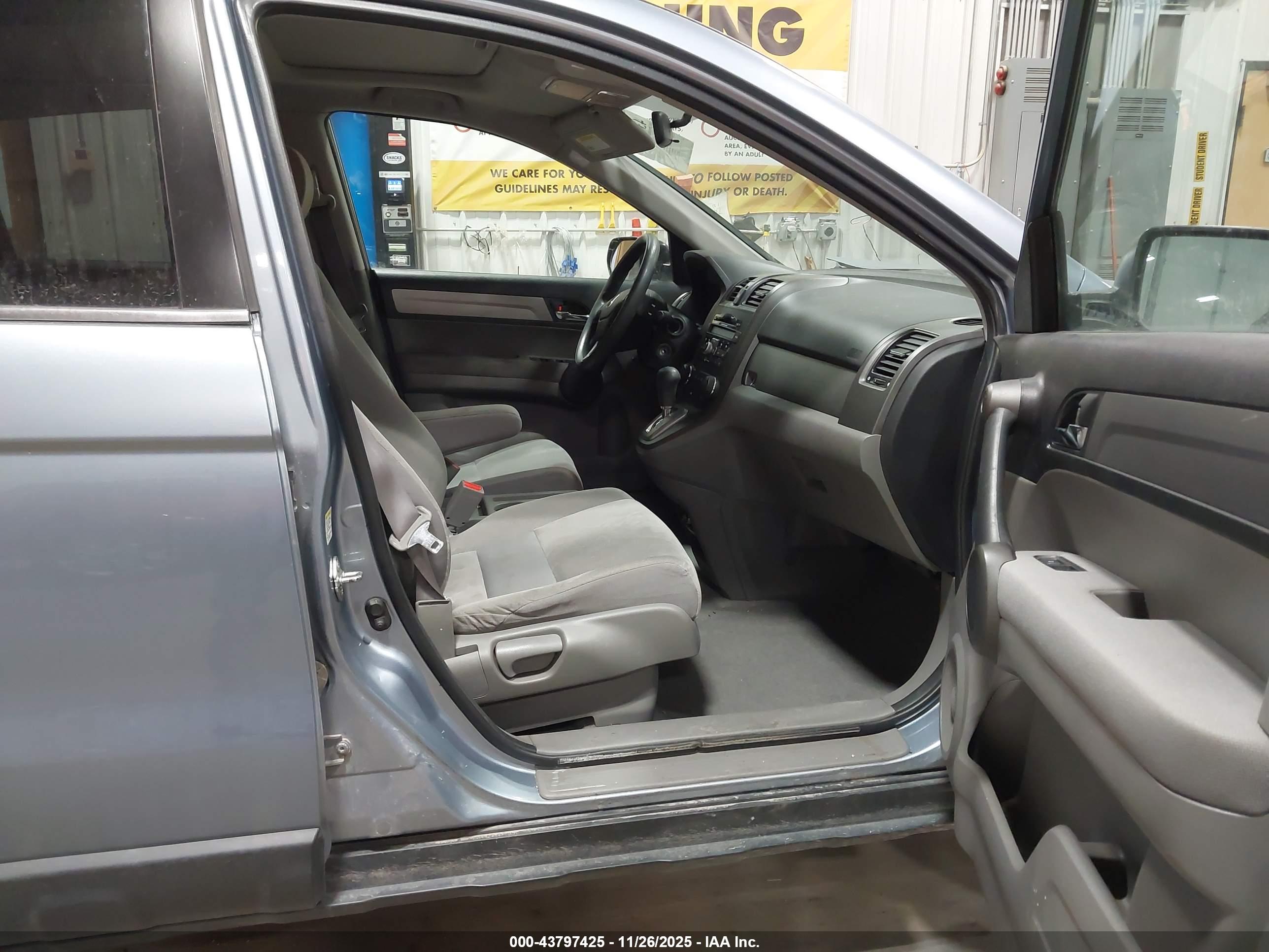 HONDA CR-V image 5