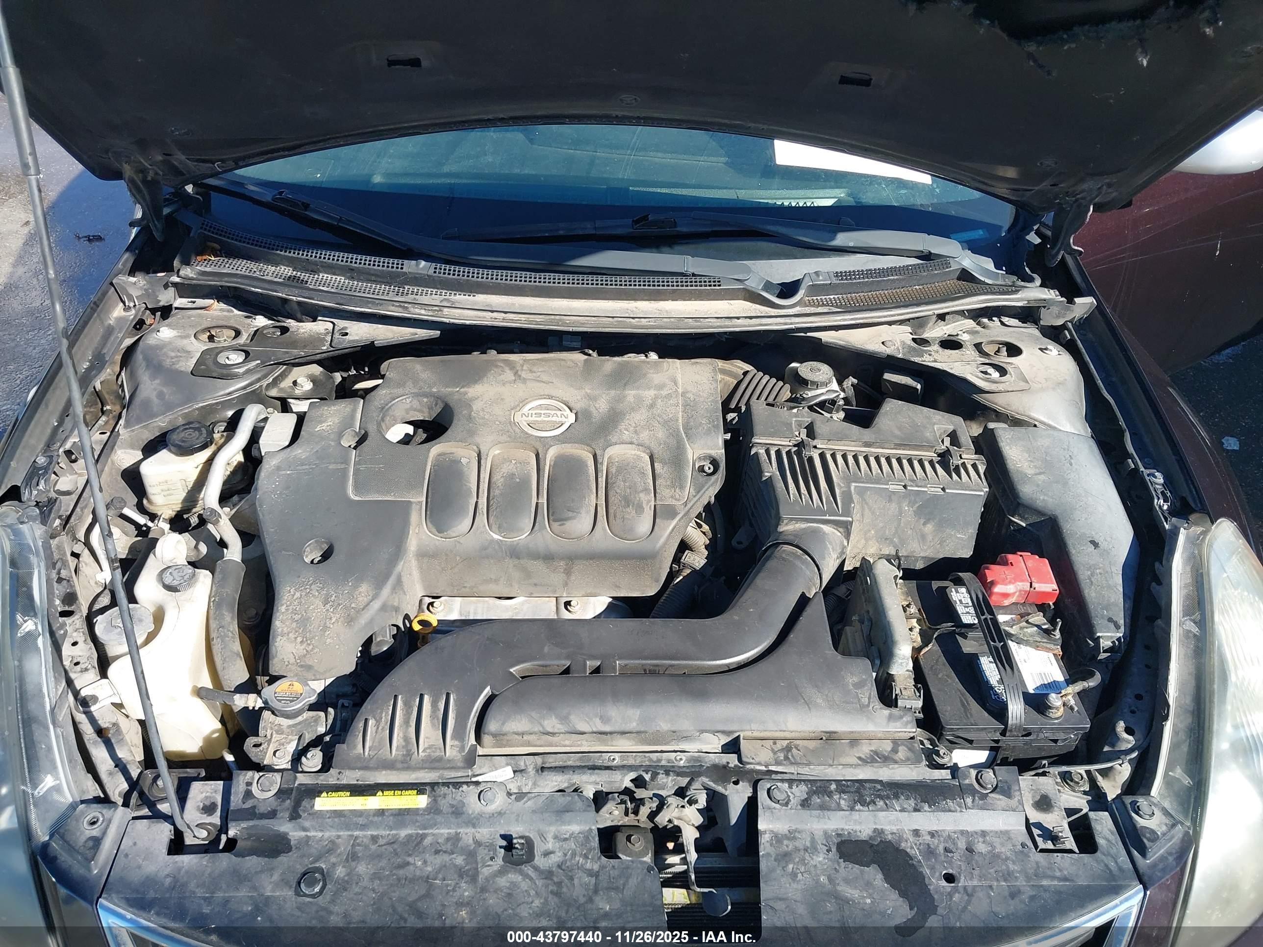 NISSAN ALTIMA image 10