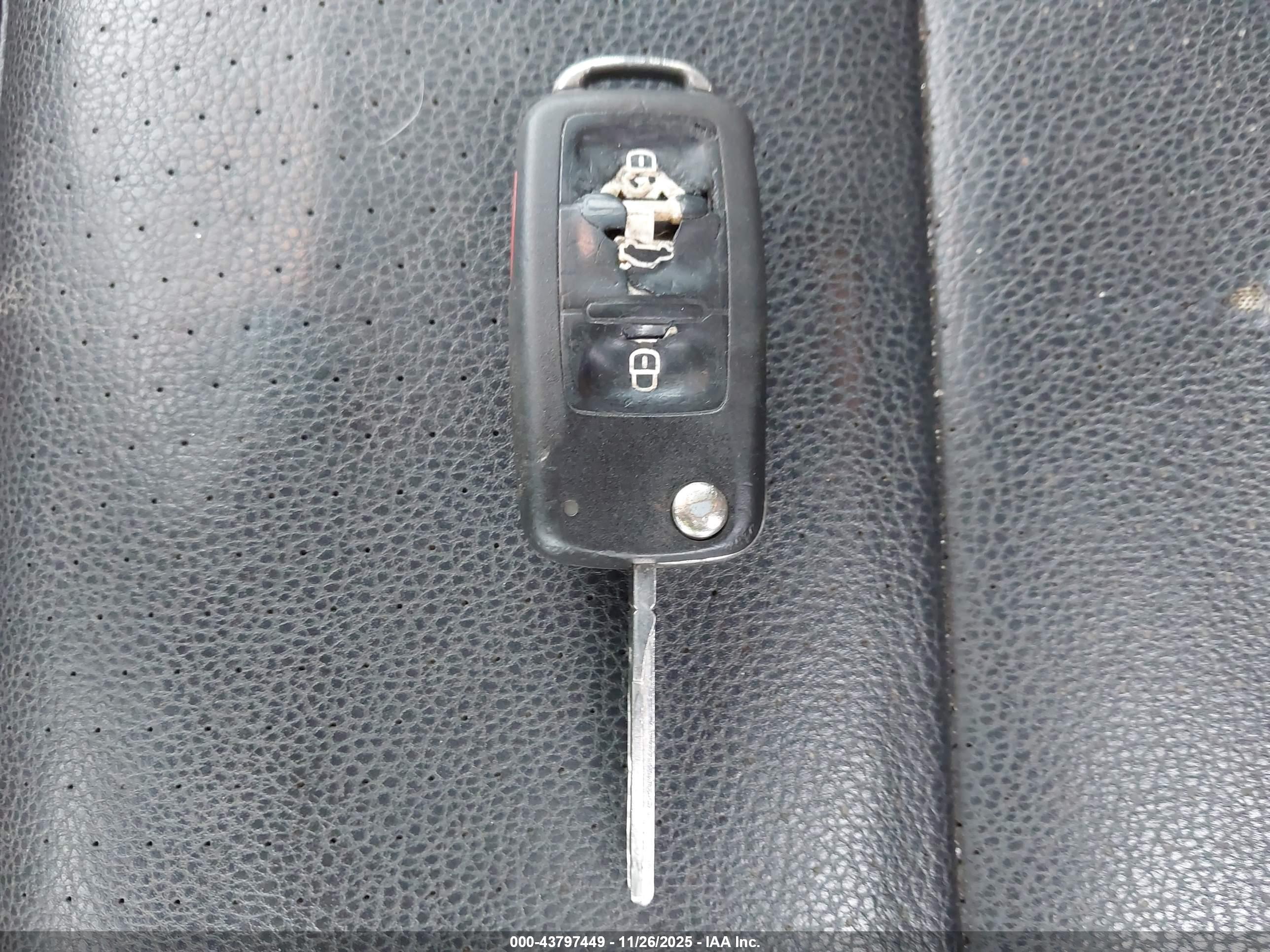 VOLKSWAGEN JETTA image 11