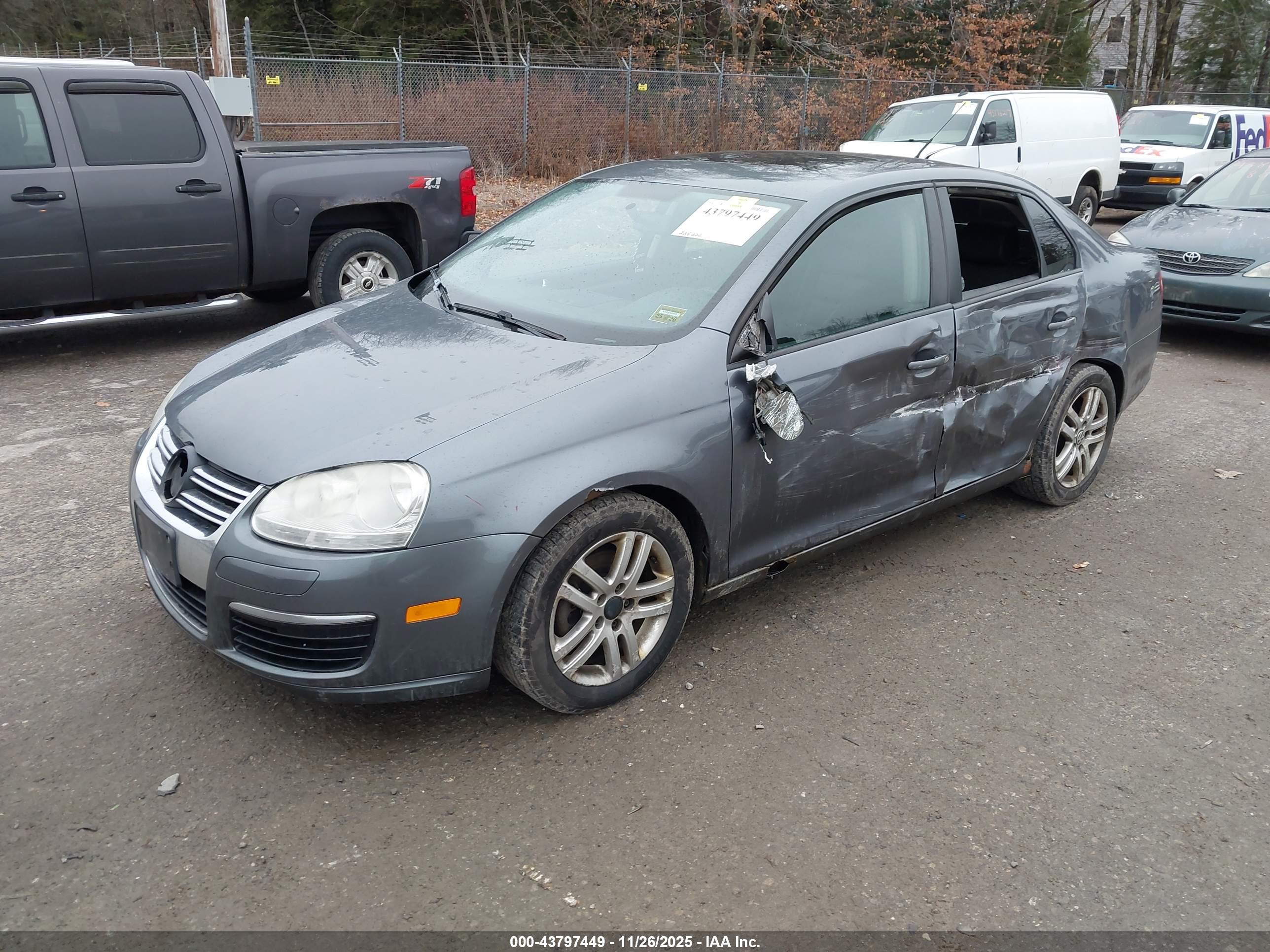 VOLKSWAGEN JETTA image 2