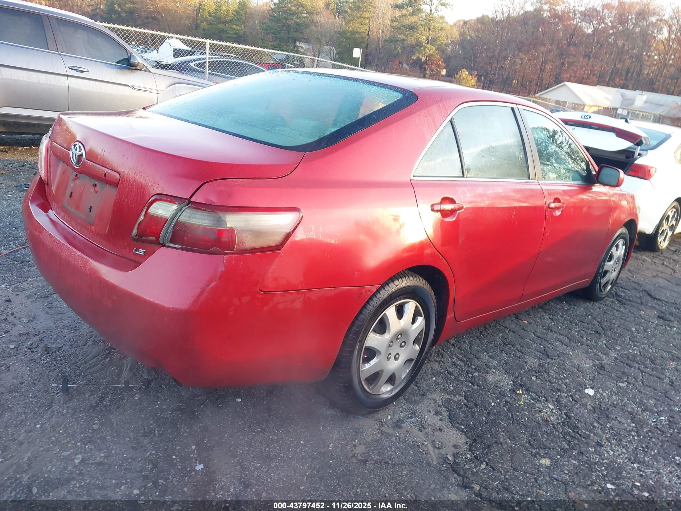 TOYOTA CAMRY image 4