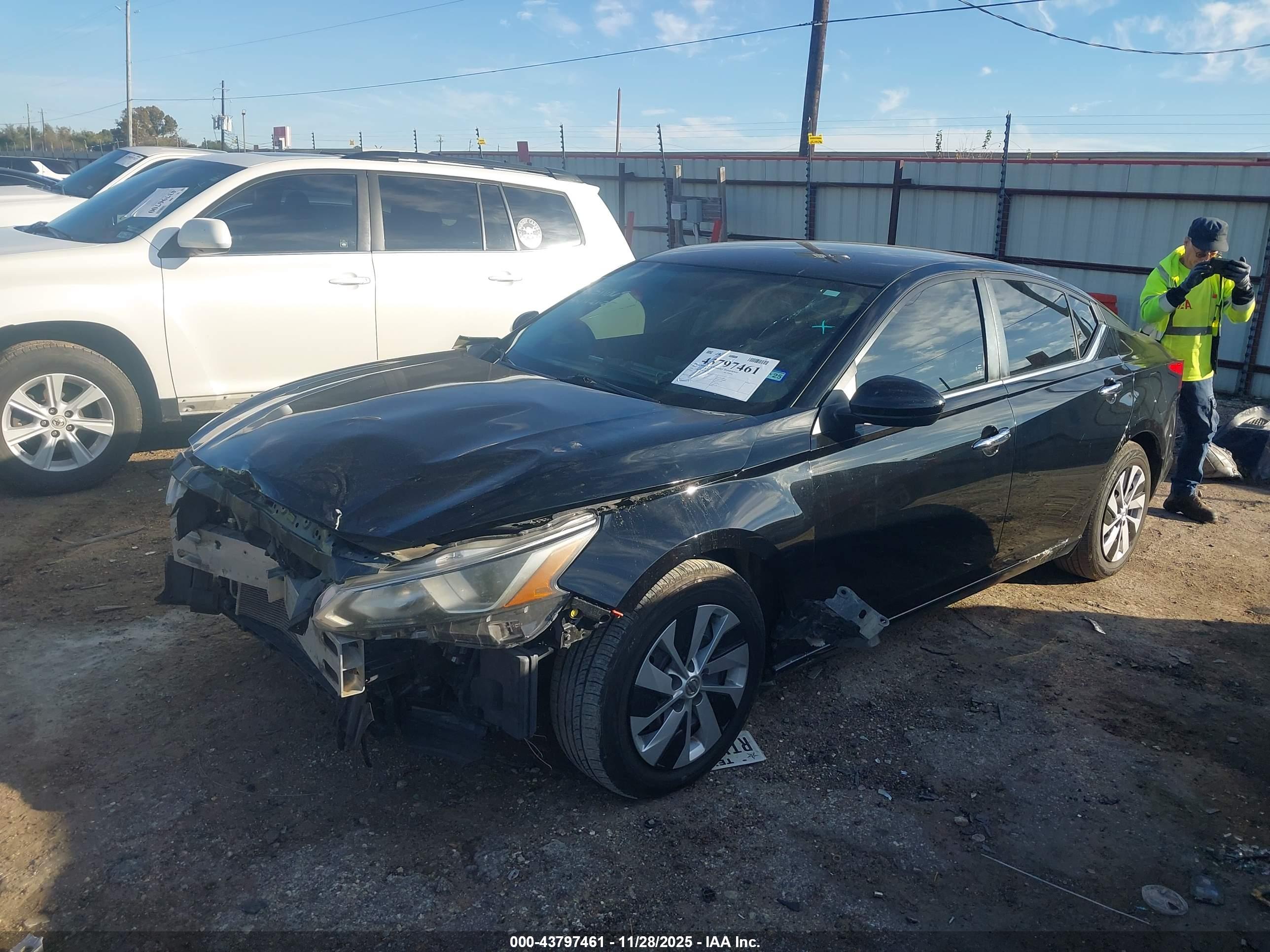 NISSAN ALTIMA image 6