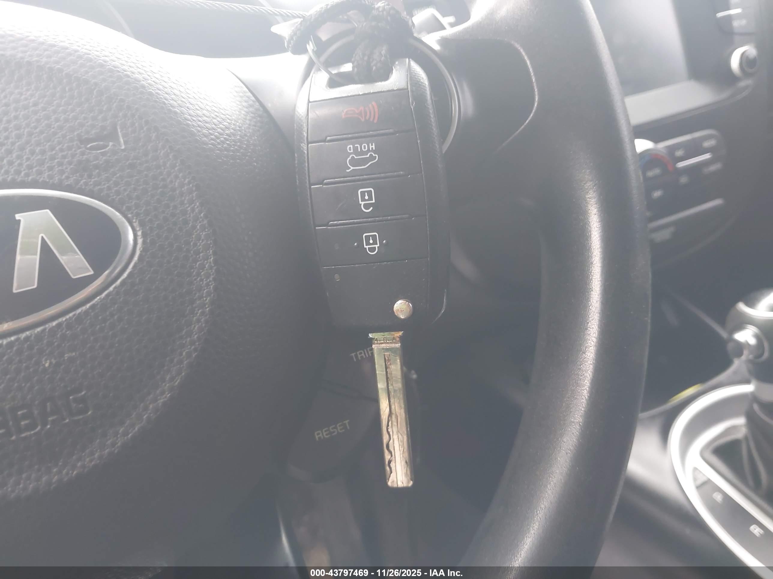 KIA SOUL image 11