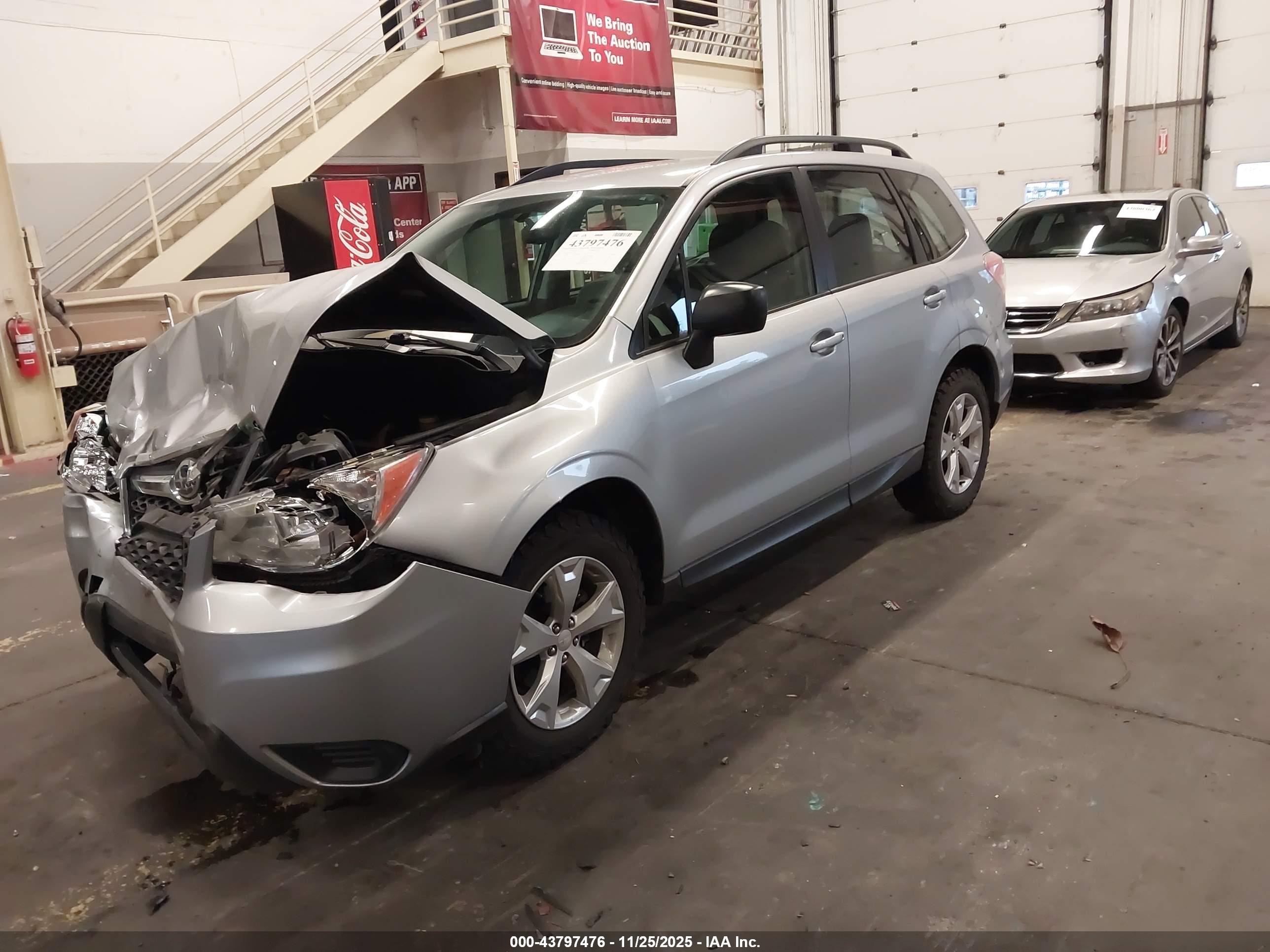 SUBARU FORESTER image 2