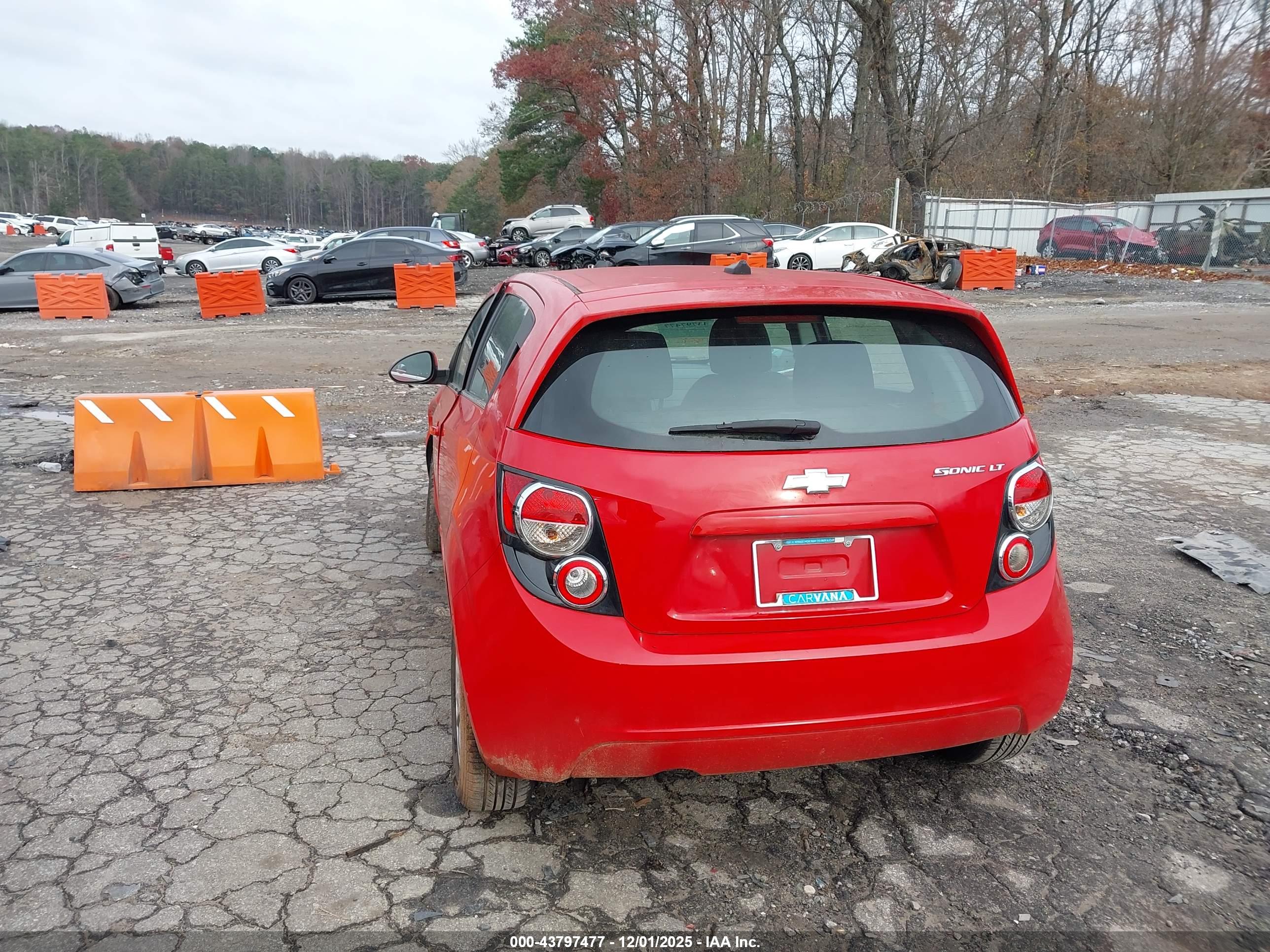 CHEVROLET SONIC image 3