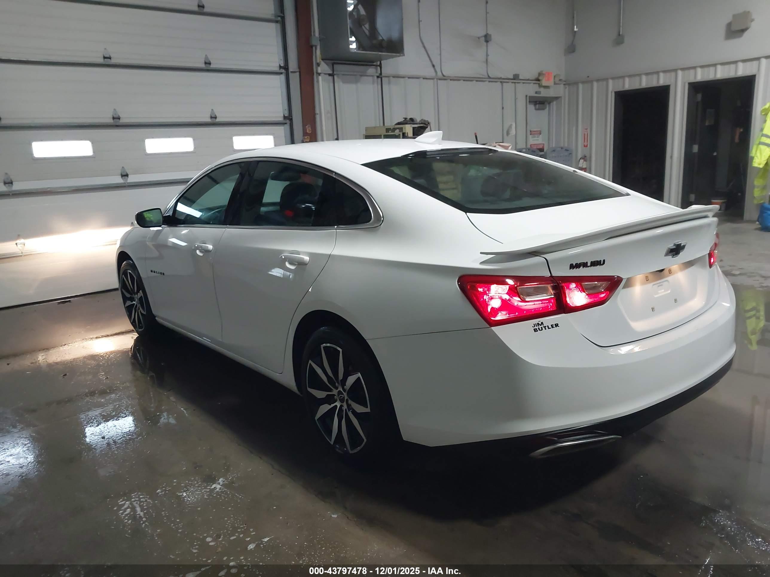 CHEVROLET MALIBU image 3