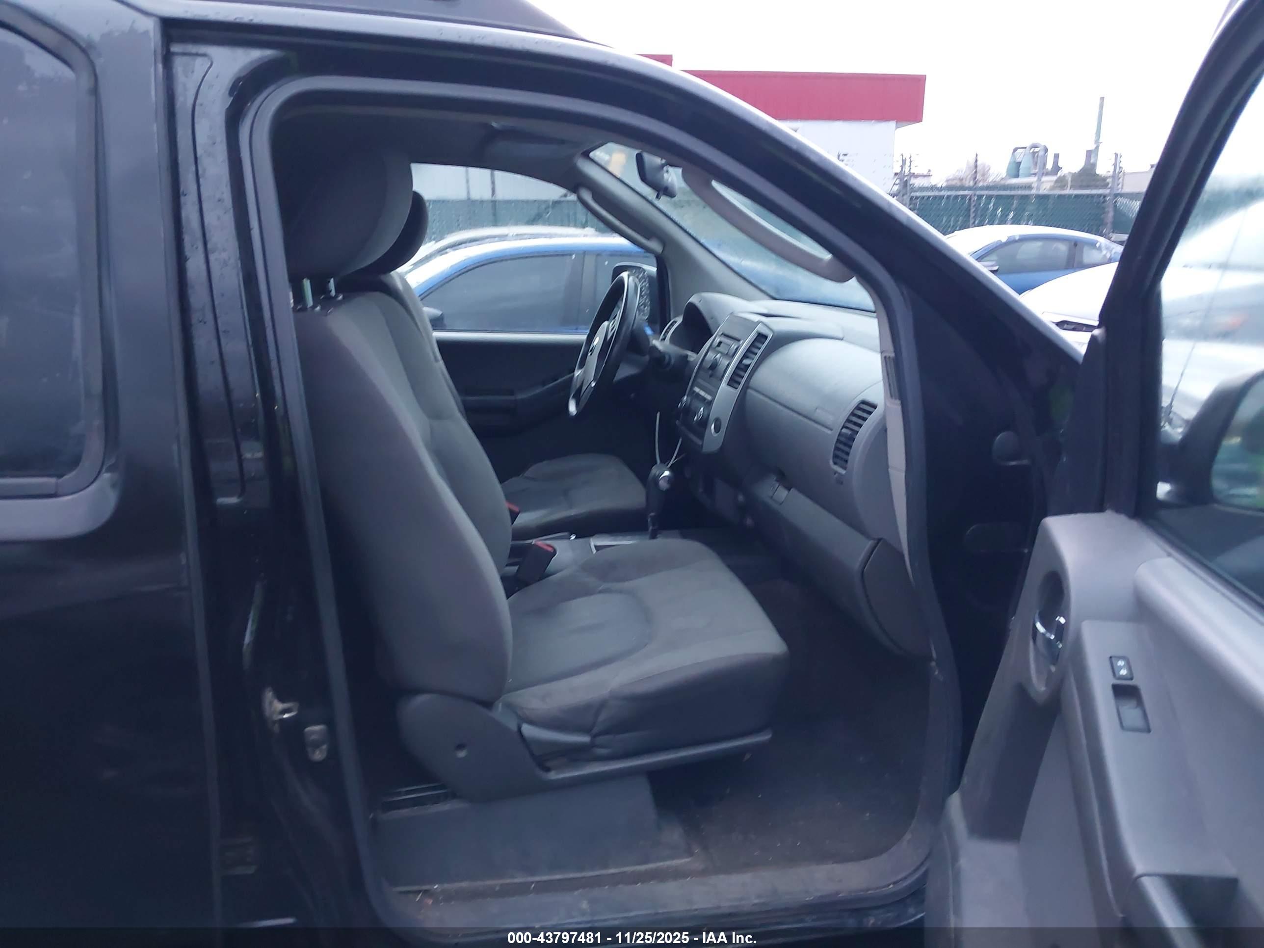 NISSAN XTERRA image 5