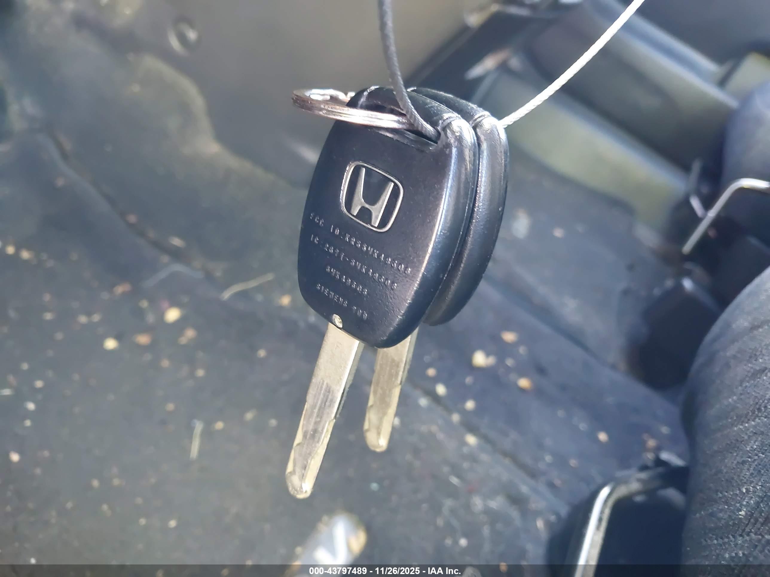 HONDA CR-V image 11