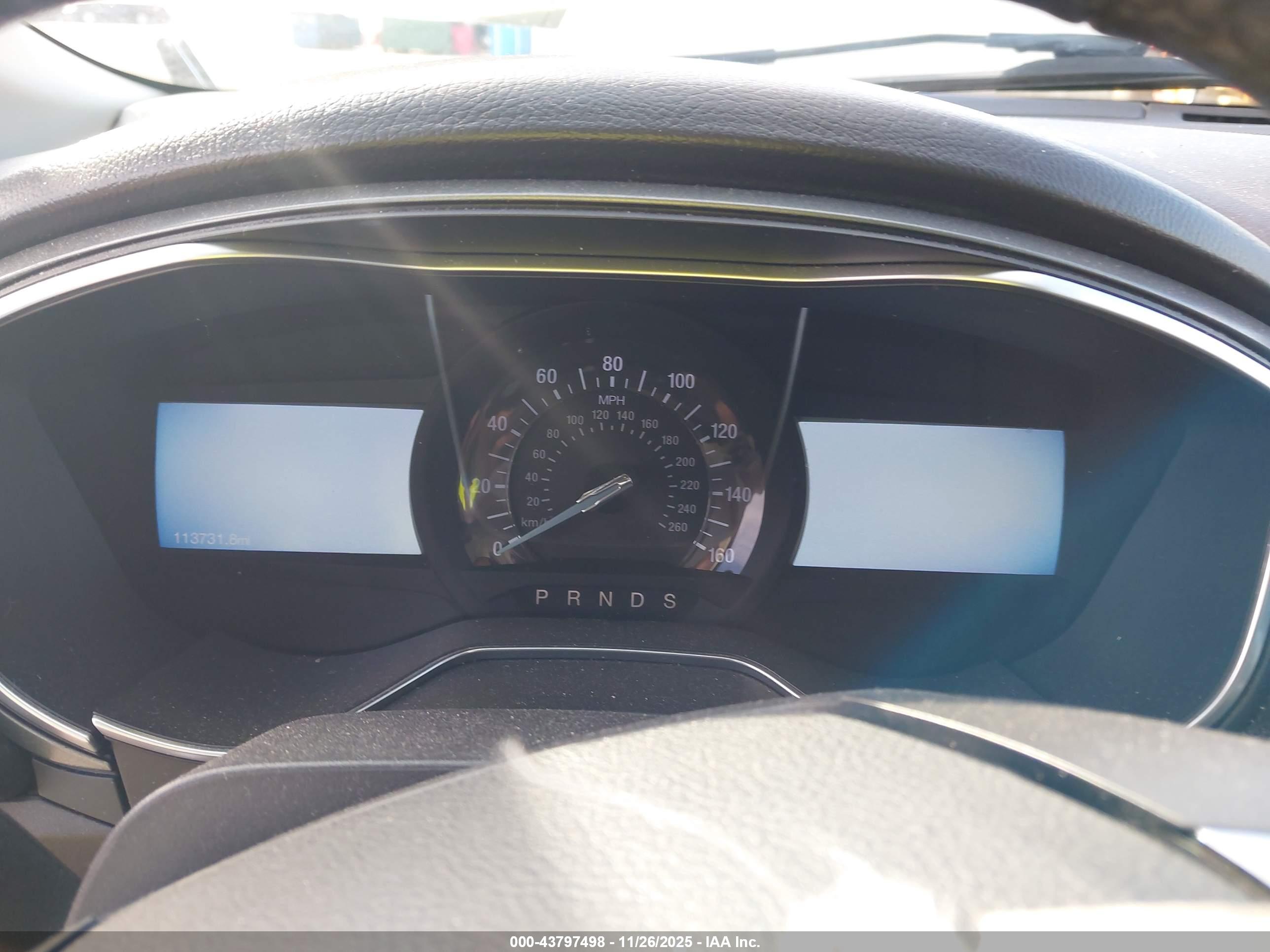 FORD FUSION image 7