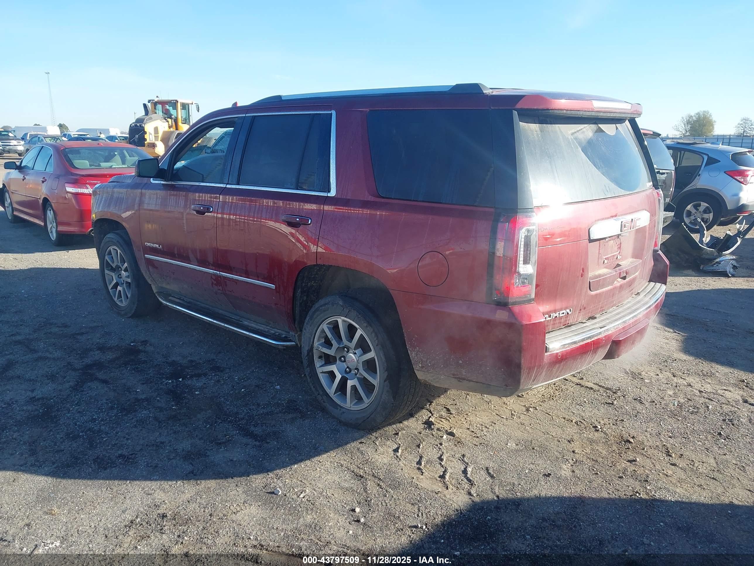 GMC YUKON image 3