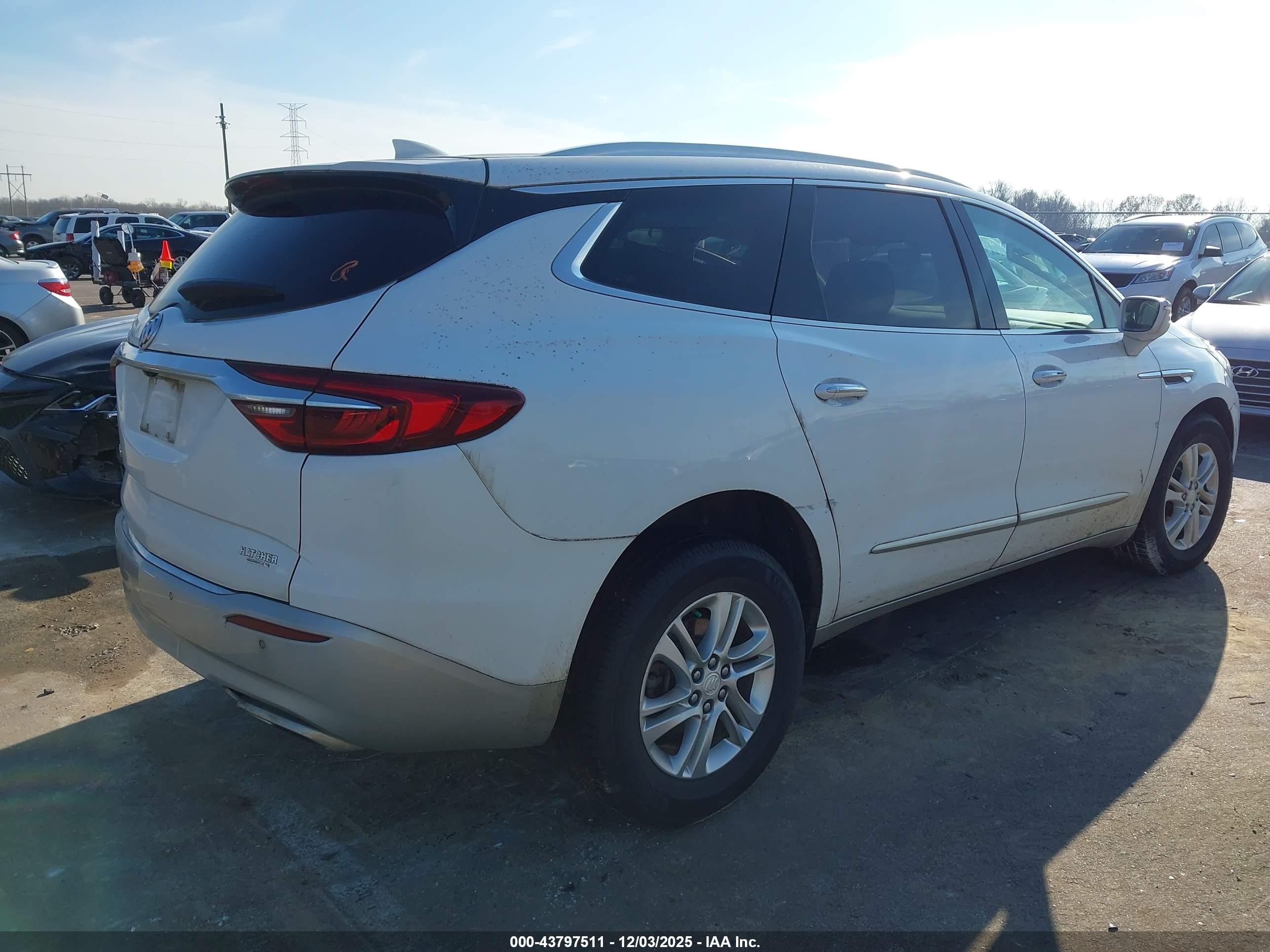 BUICK ENCLAVE image 4