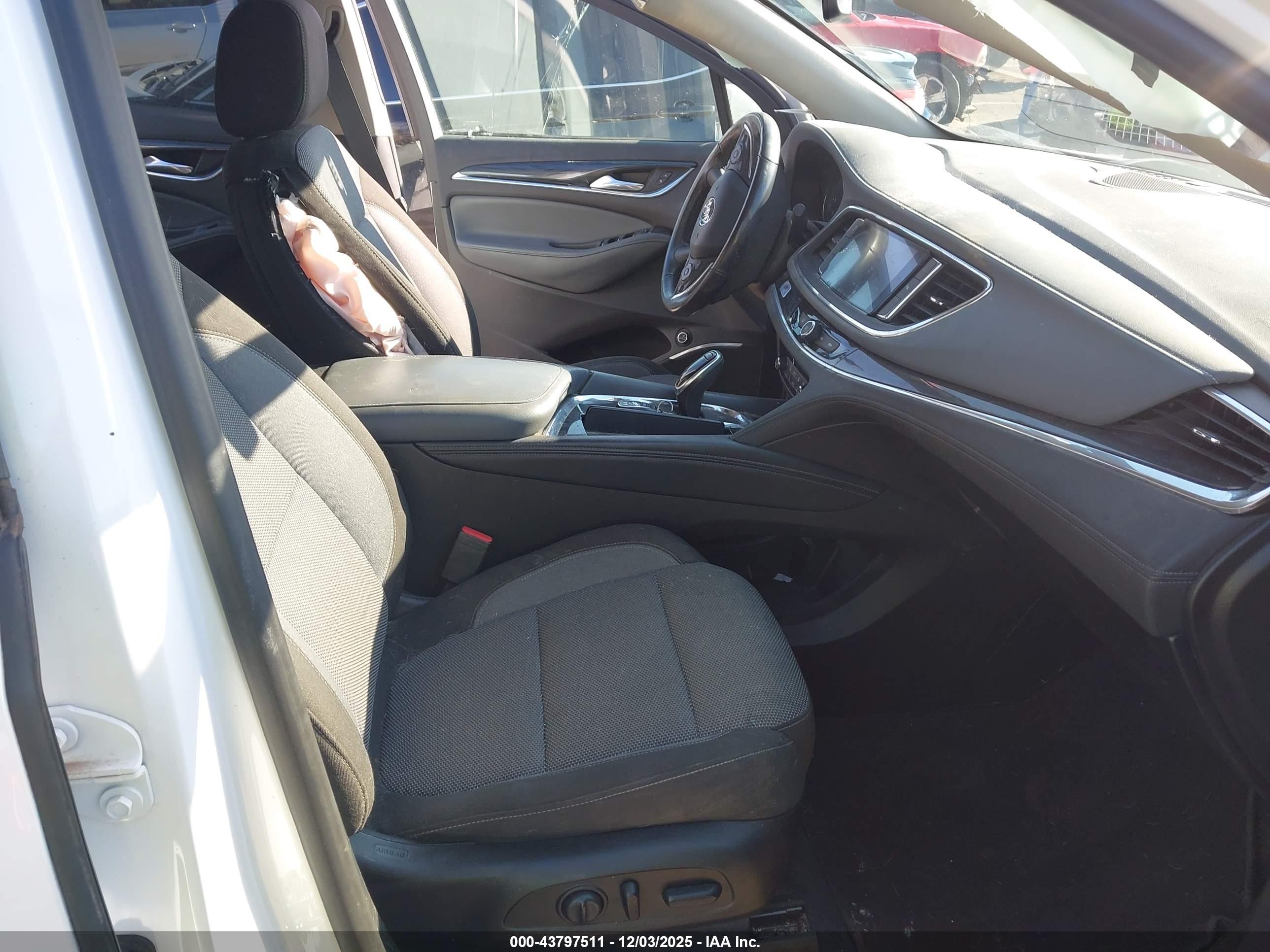 BUICK ENCLAVE image 5