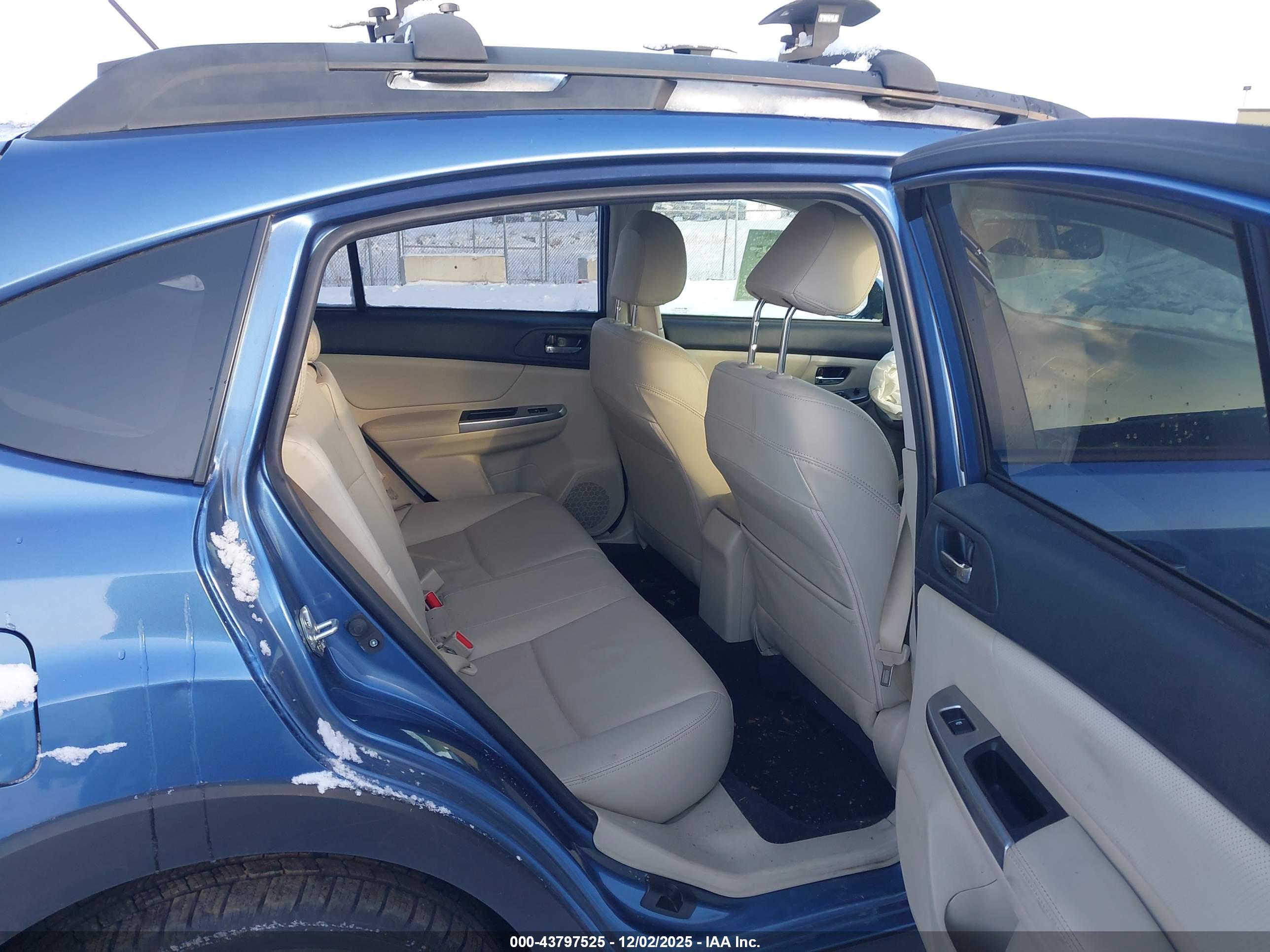 SUBARU XV image 8