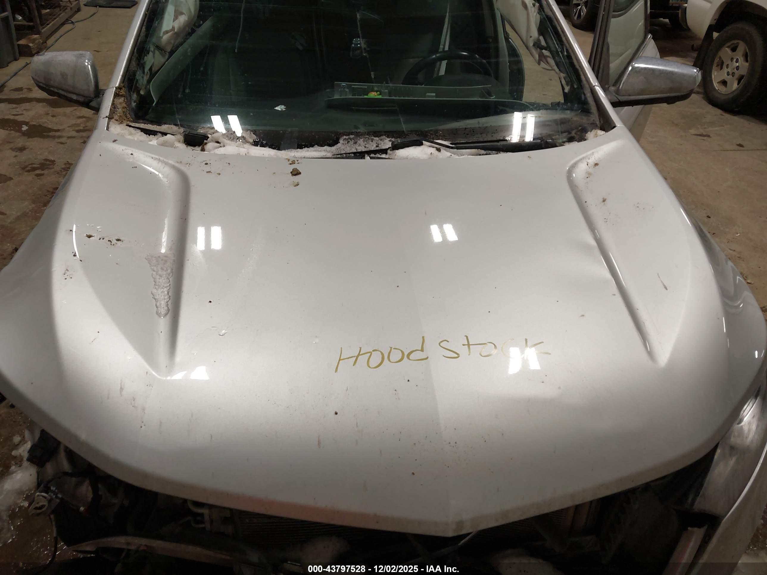 CHEVROLET EQUINOX image 10
