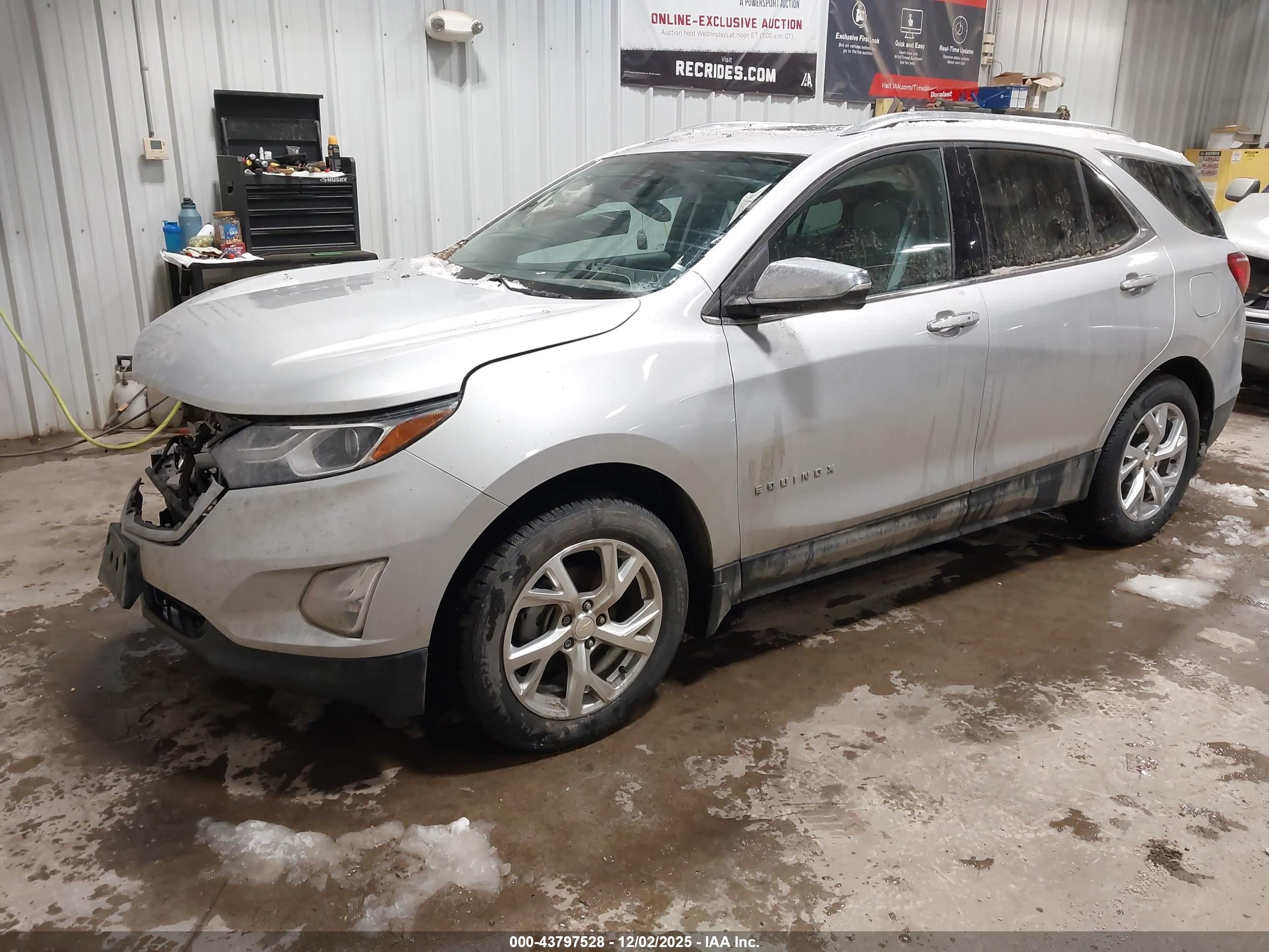 CHEVROLET EQUINOX image 2