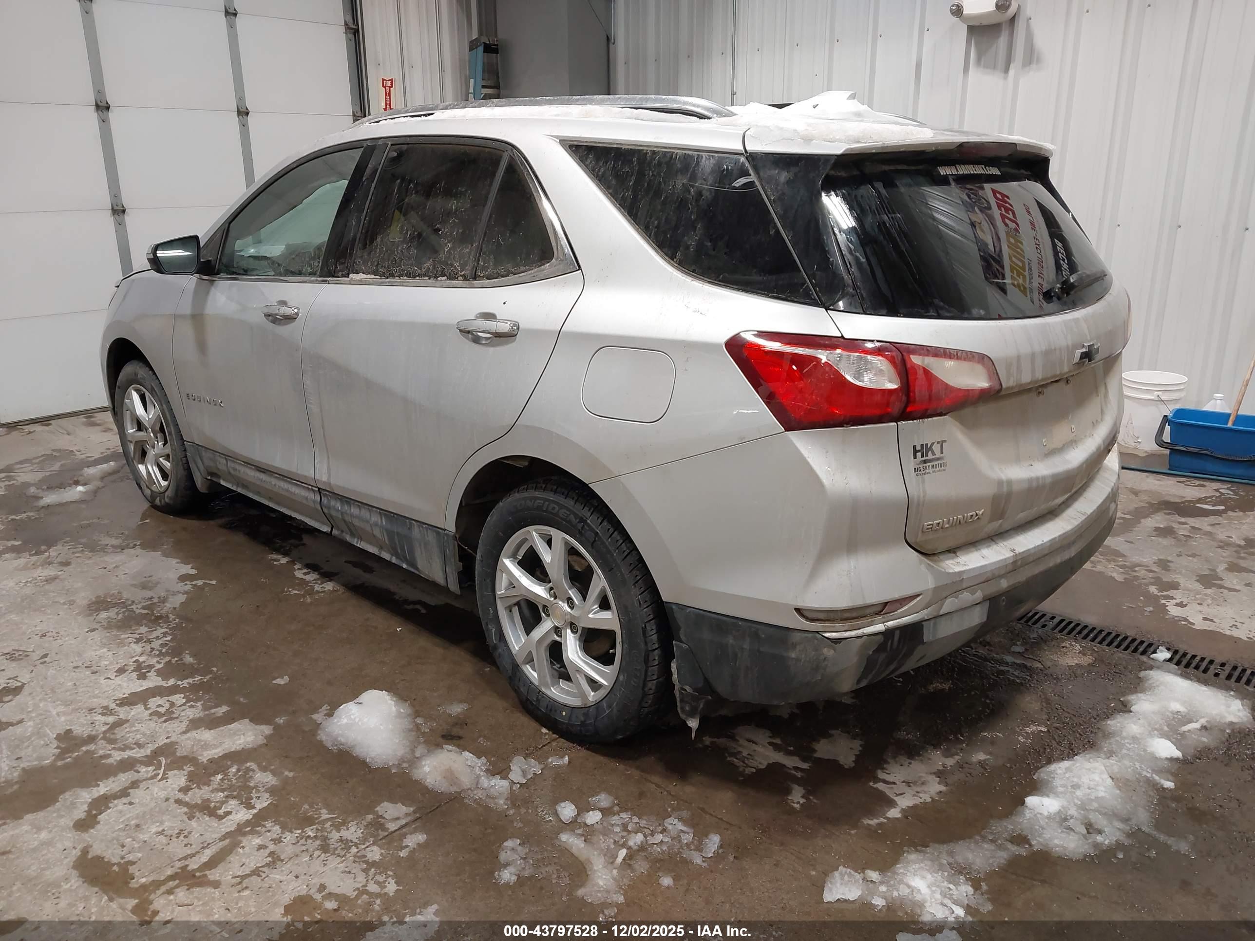 CHEVROLET EQUINOX image 3