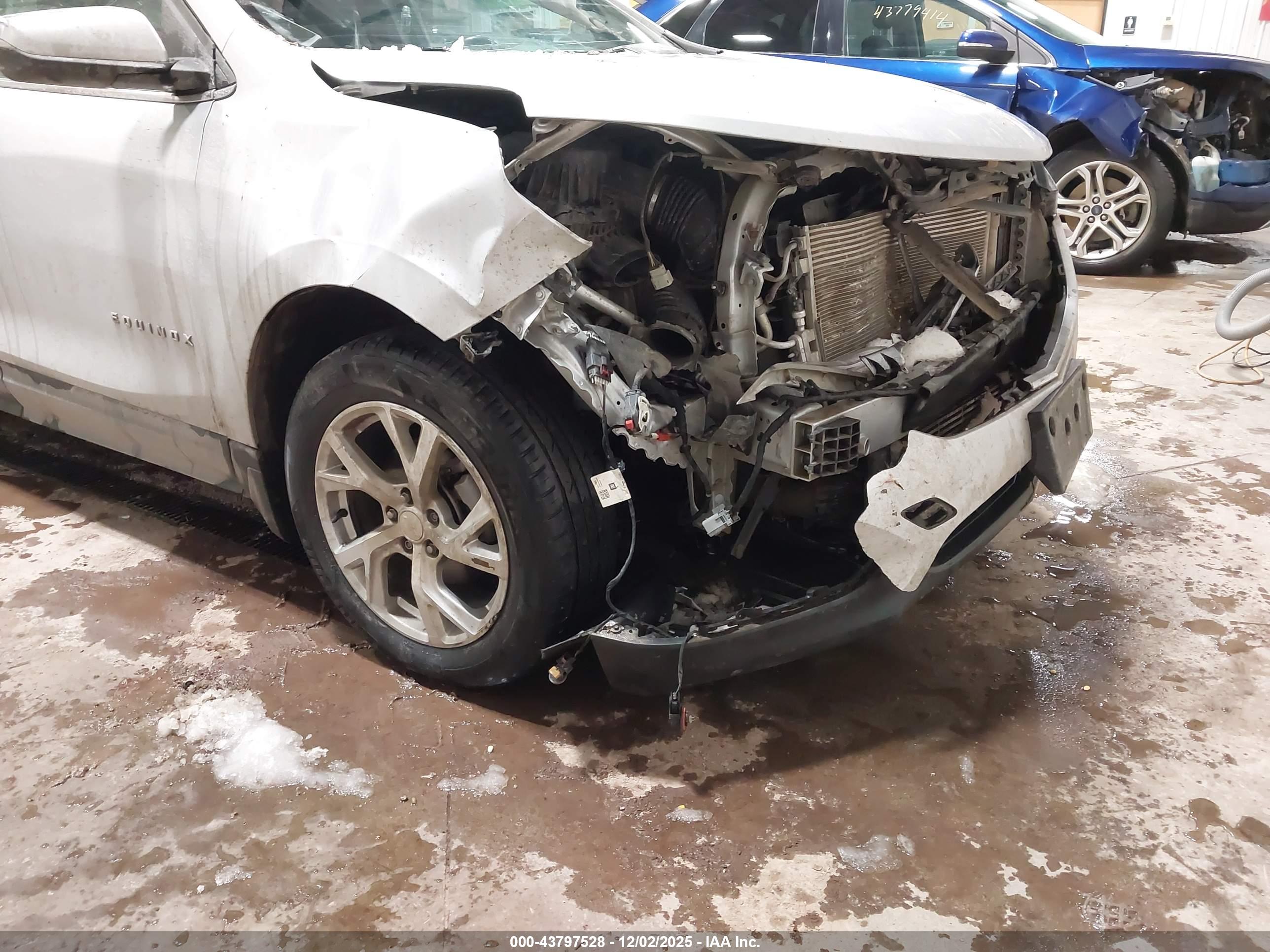 CHEVROLET EQUINOX image 6