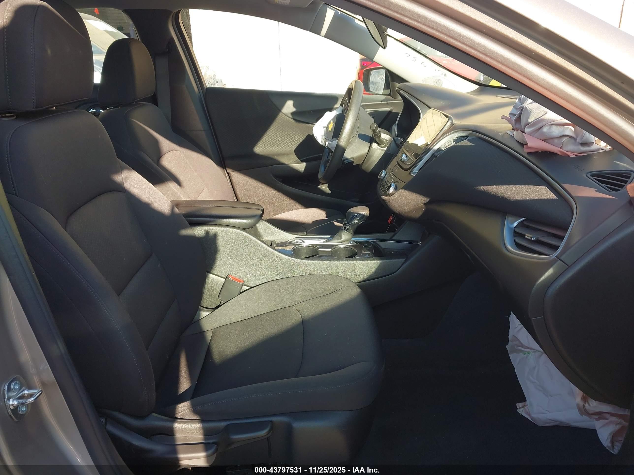CHEVROLET MALIBU image 5