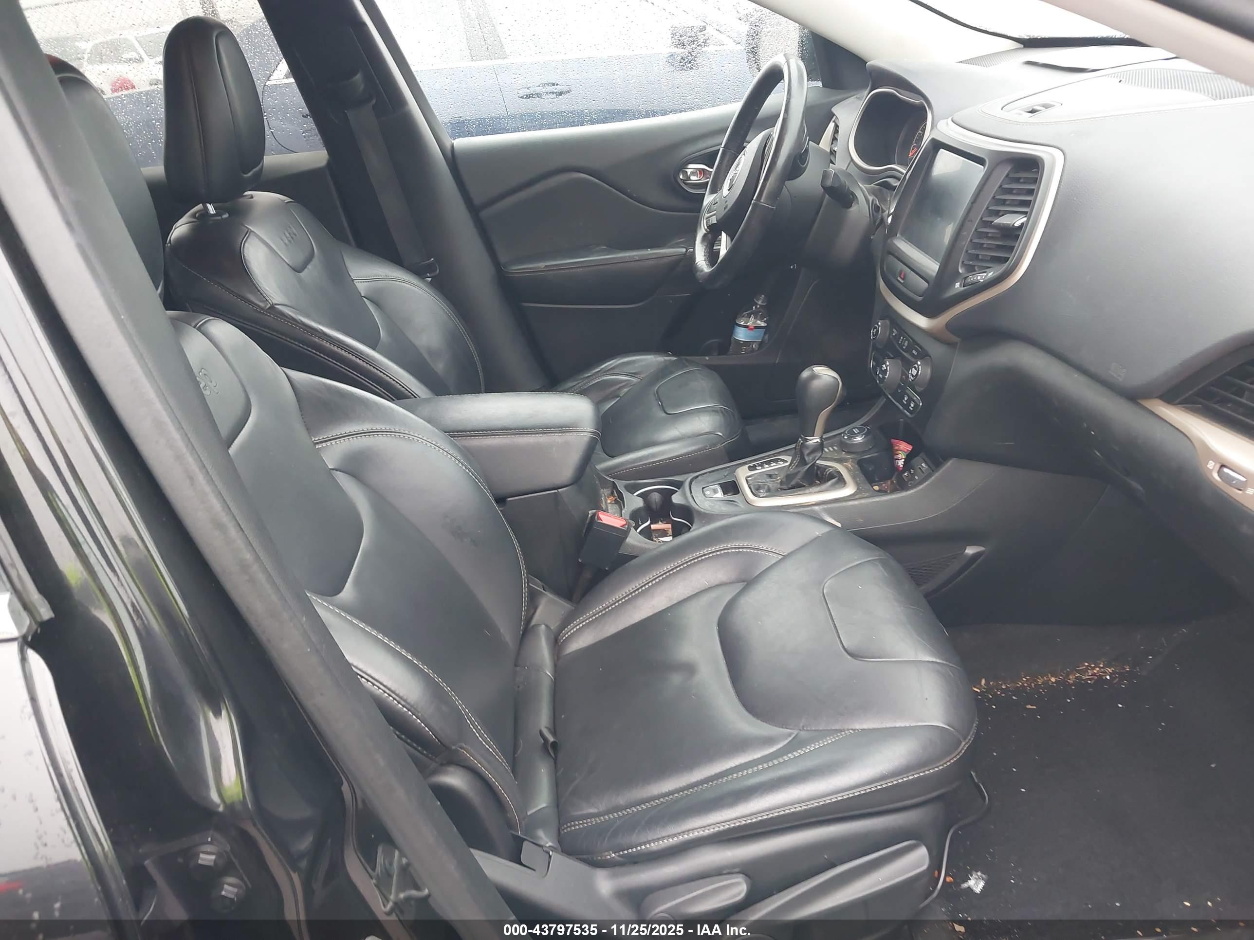 JEEP CHEROKEE image 5