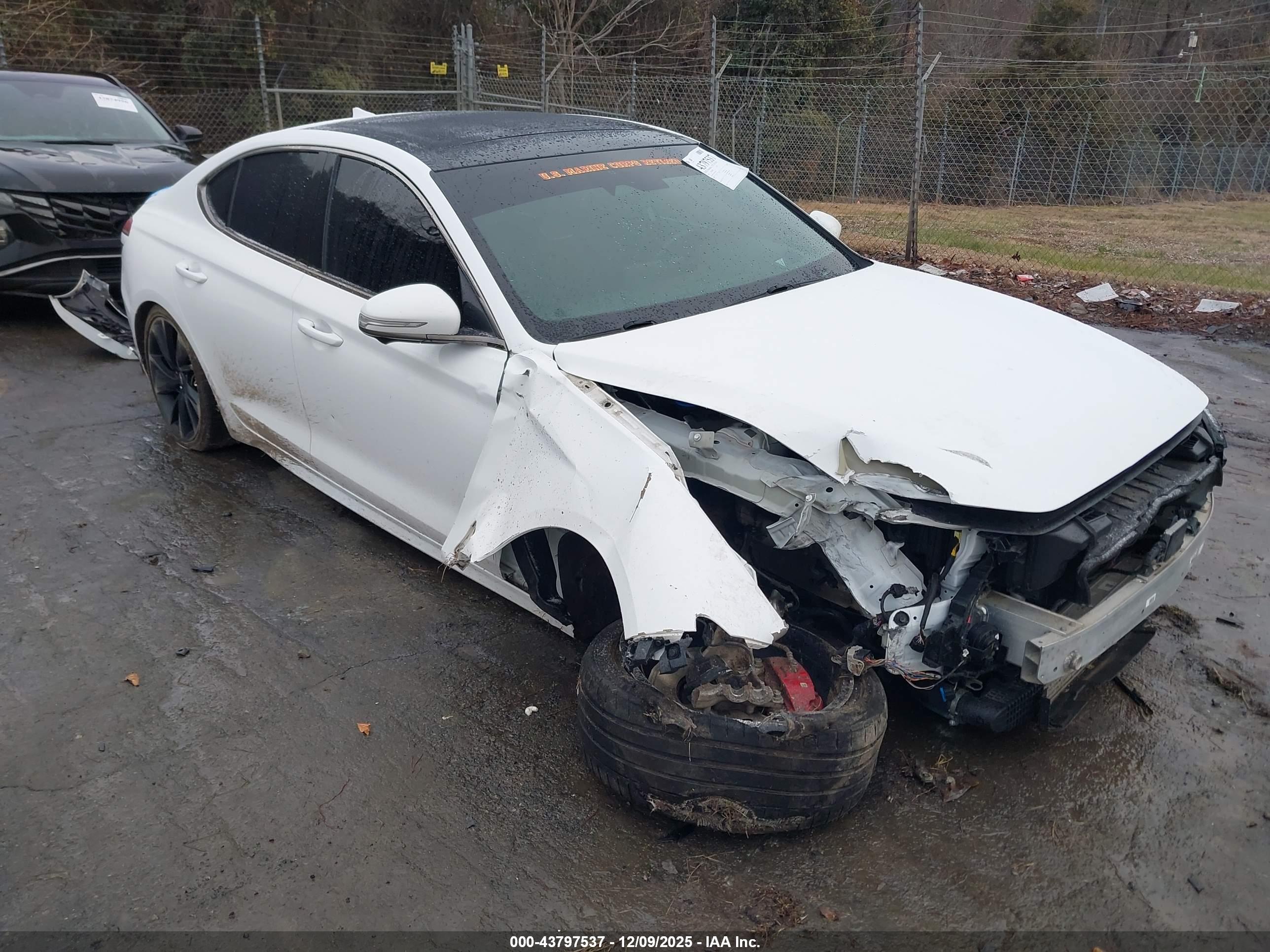 GENESIS G70 image 6