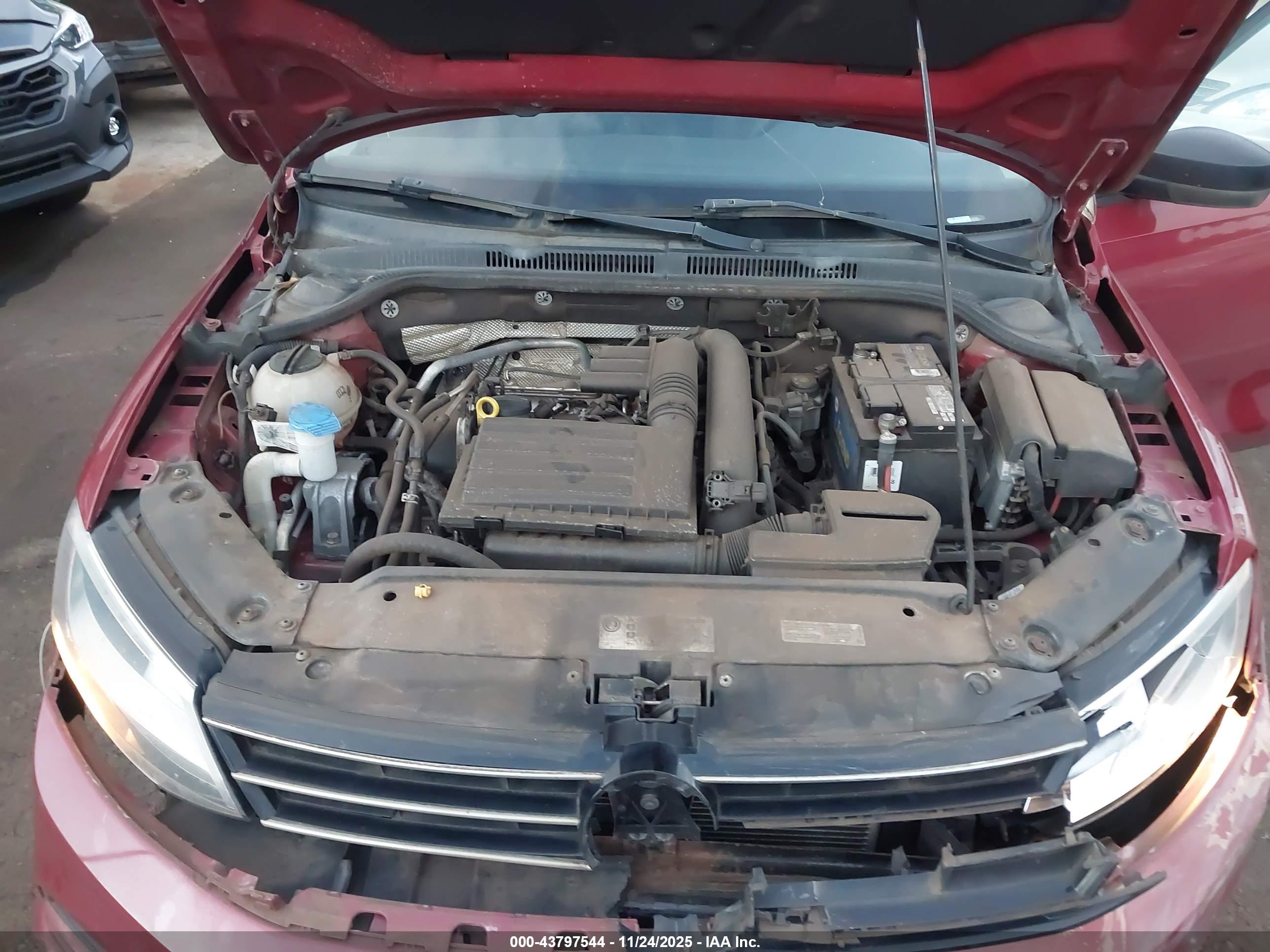 VOLKSWAGEN JETTA image 10