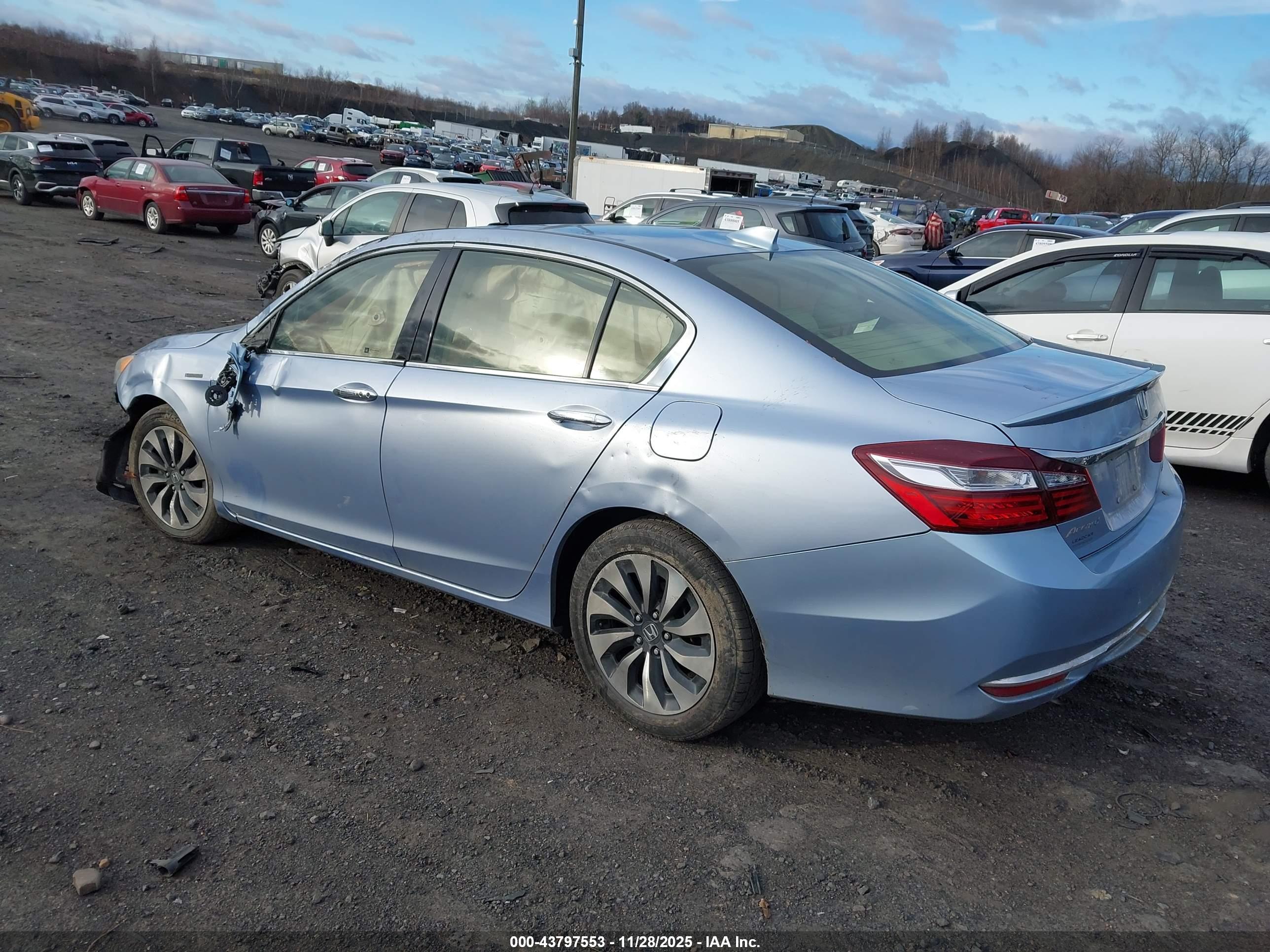 HONDA ACCORD image 3