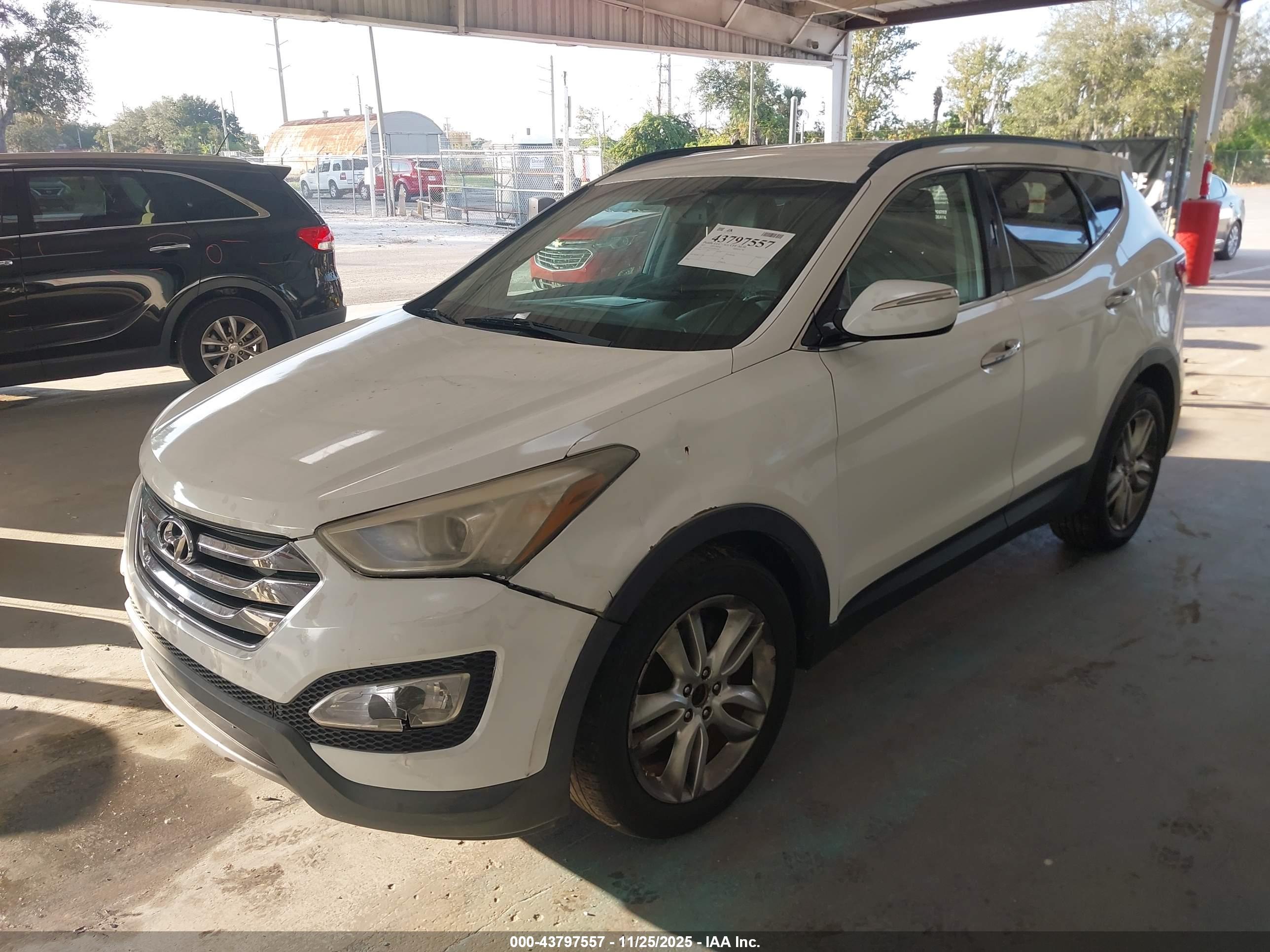 HYUNDAI SANTA image 2