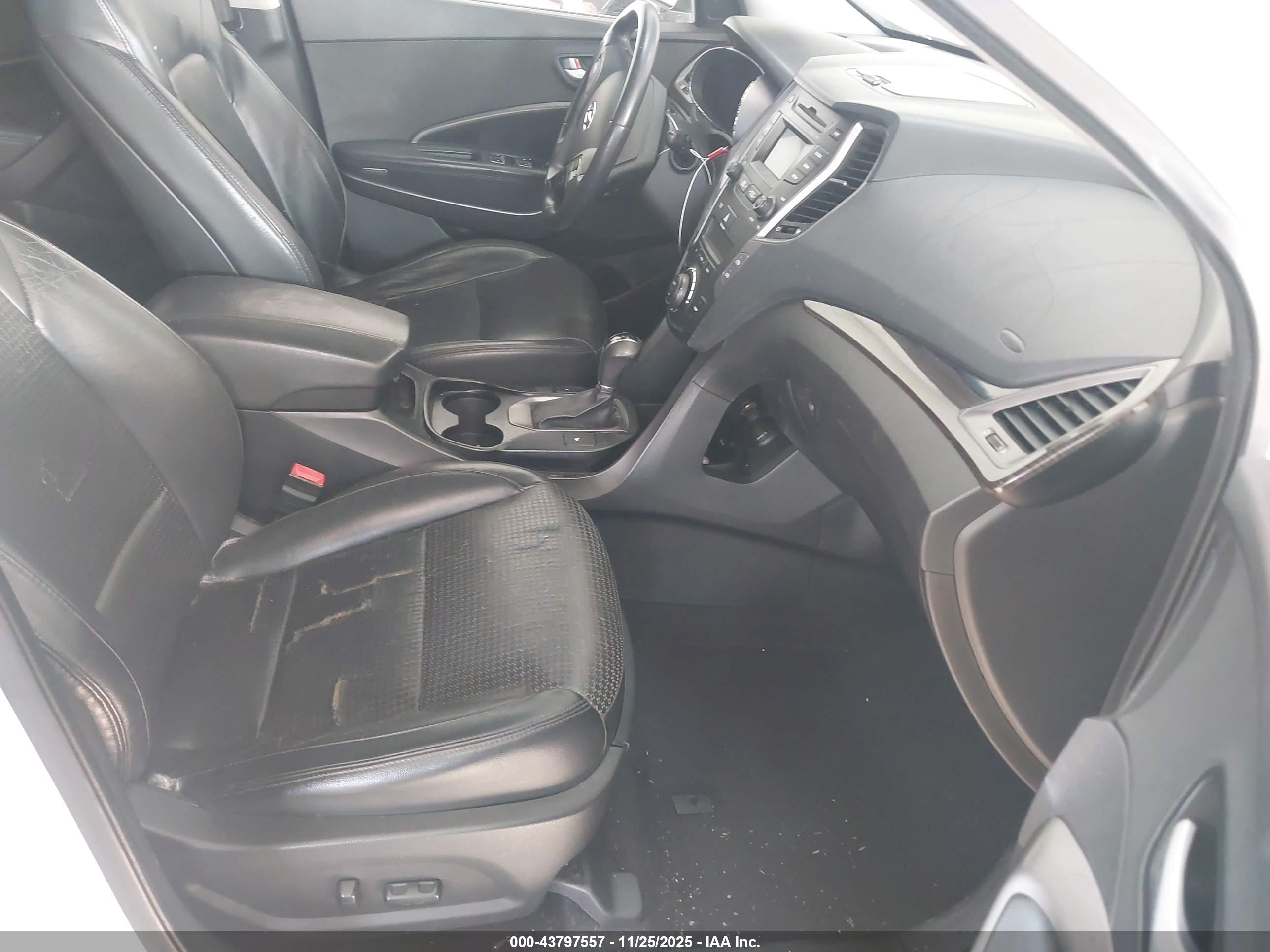 HYUNDAI SANTA image 5