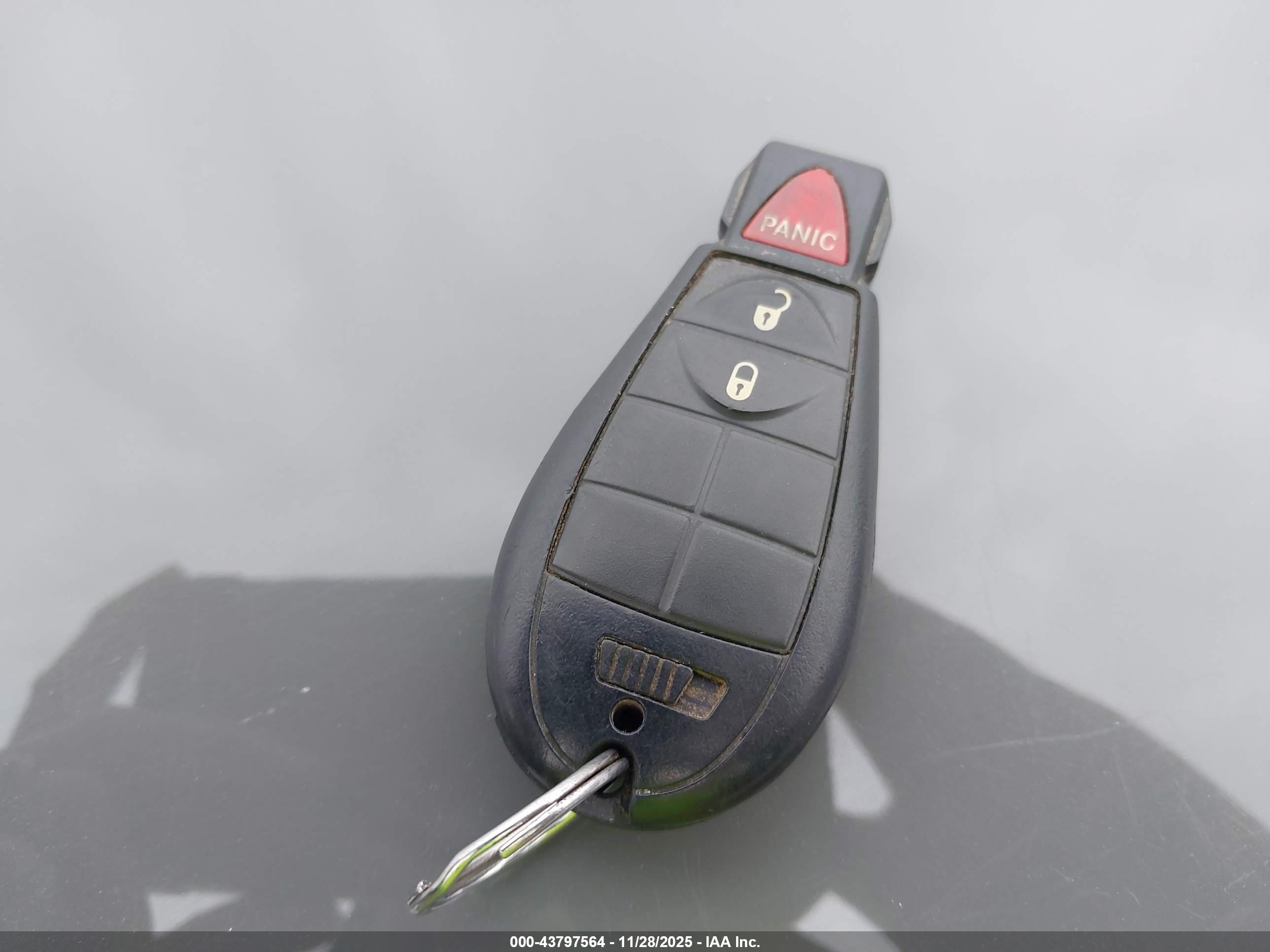 JEEP CHEROKEE image 11