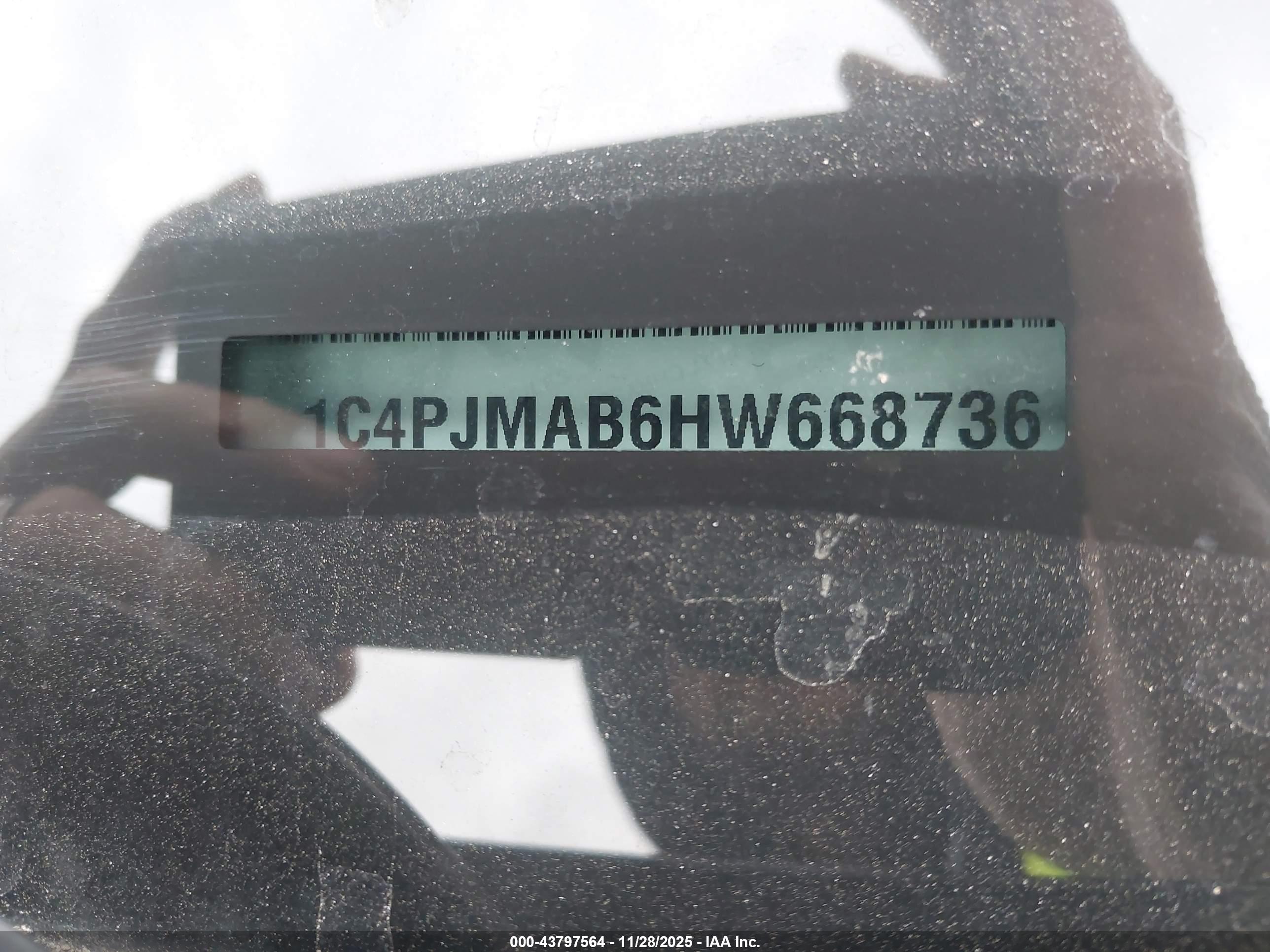 JEEP CHEROKEE image 9