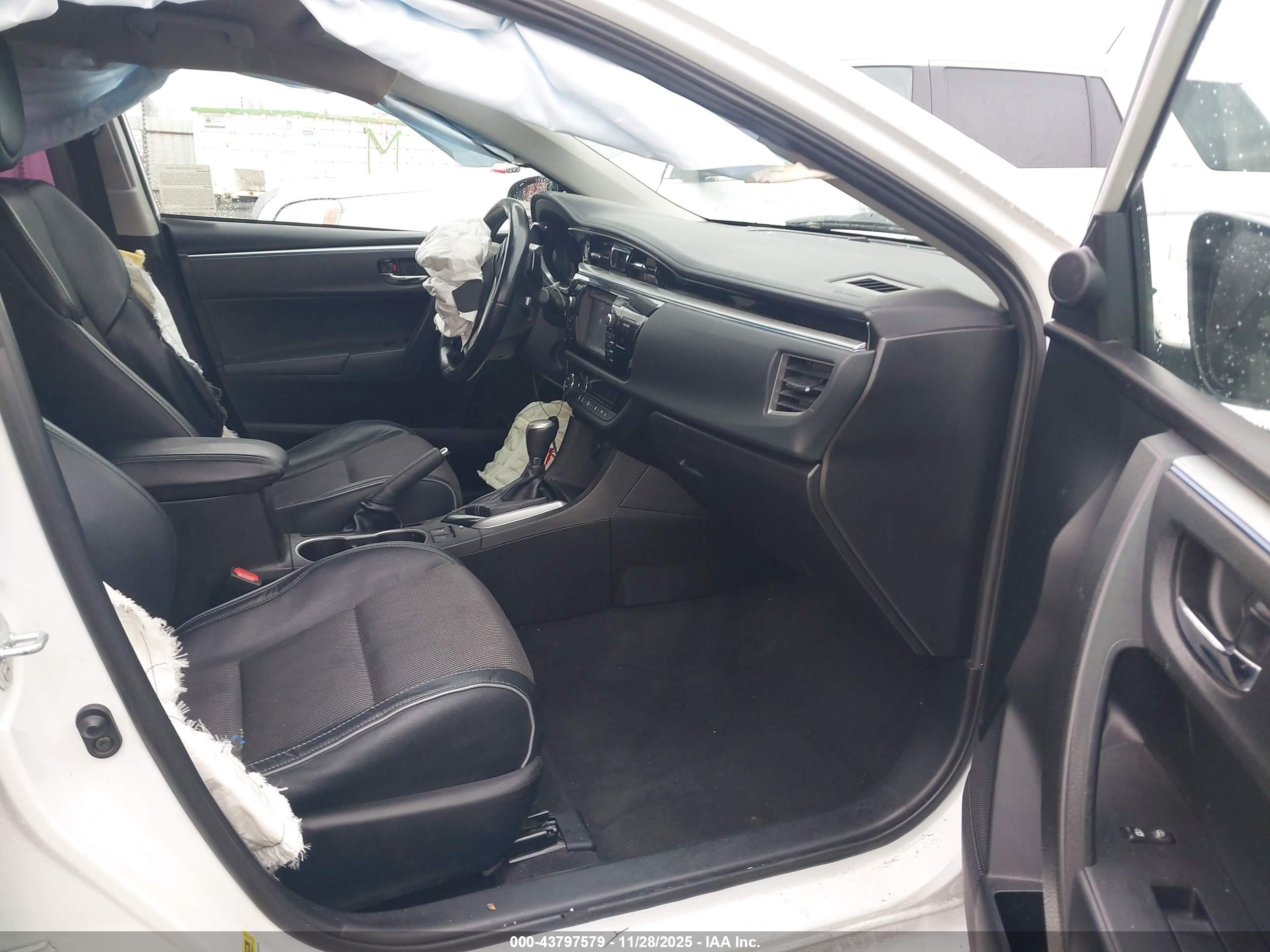 TOYOTA COROLLA image 5