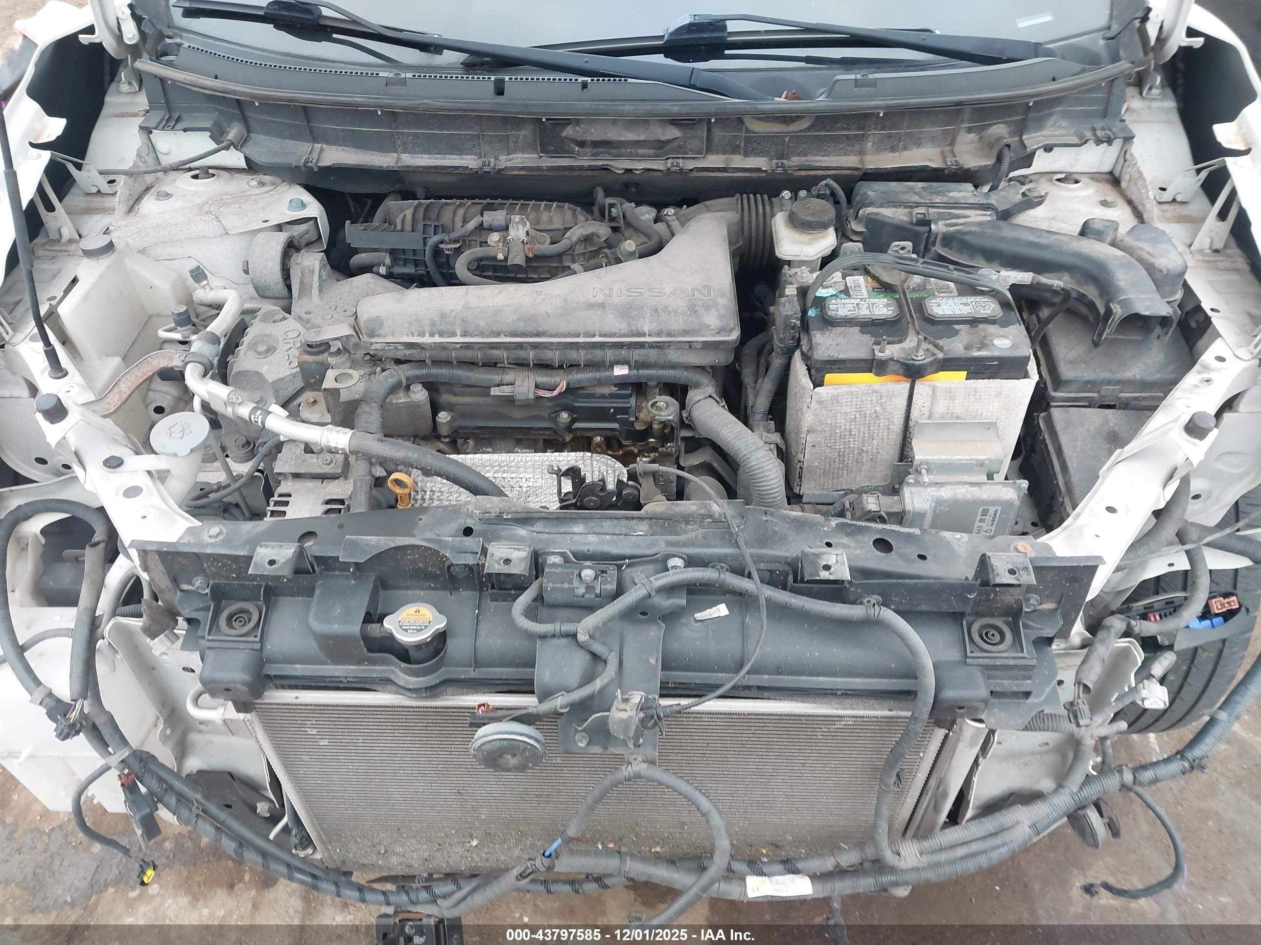 NISSAN ROGUE image 10