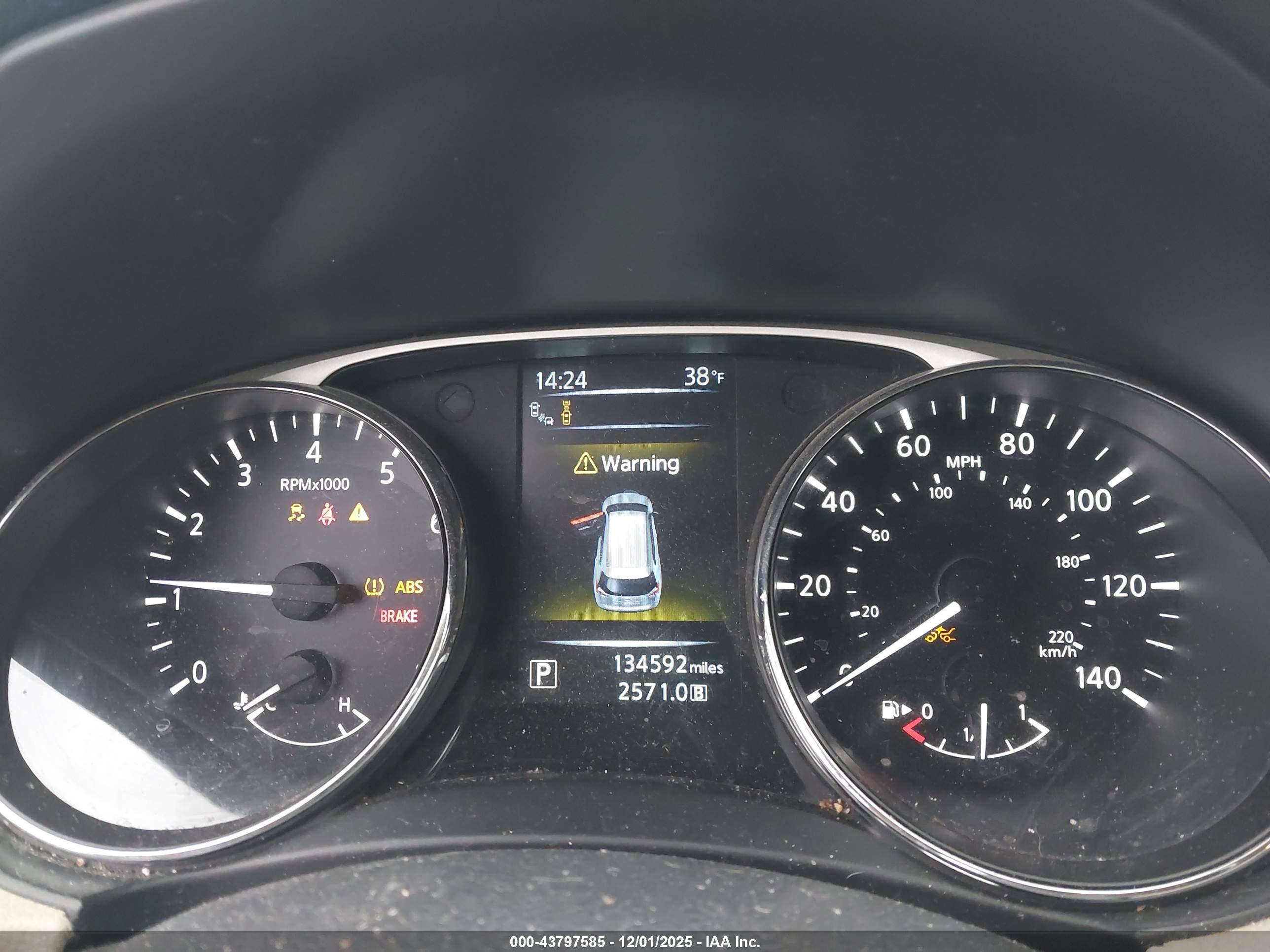 NISSAN ROGUE image 7
