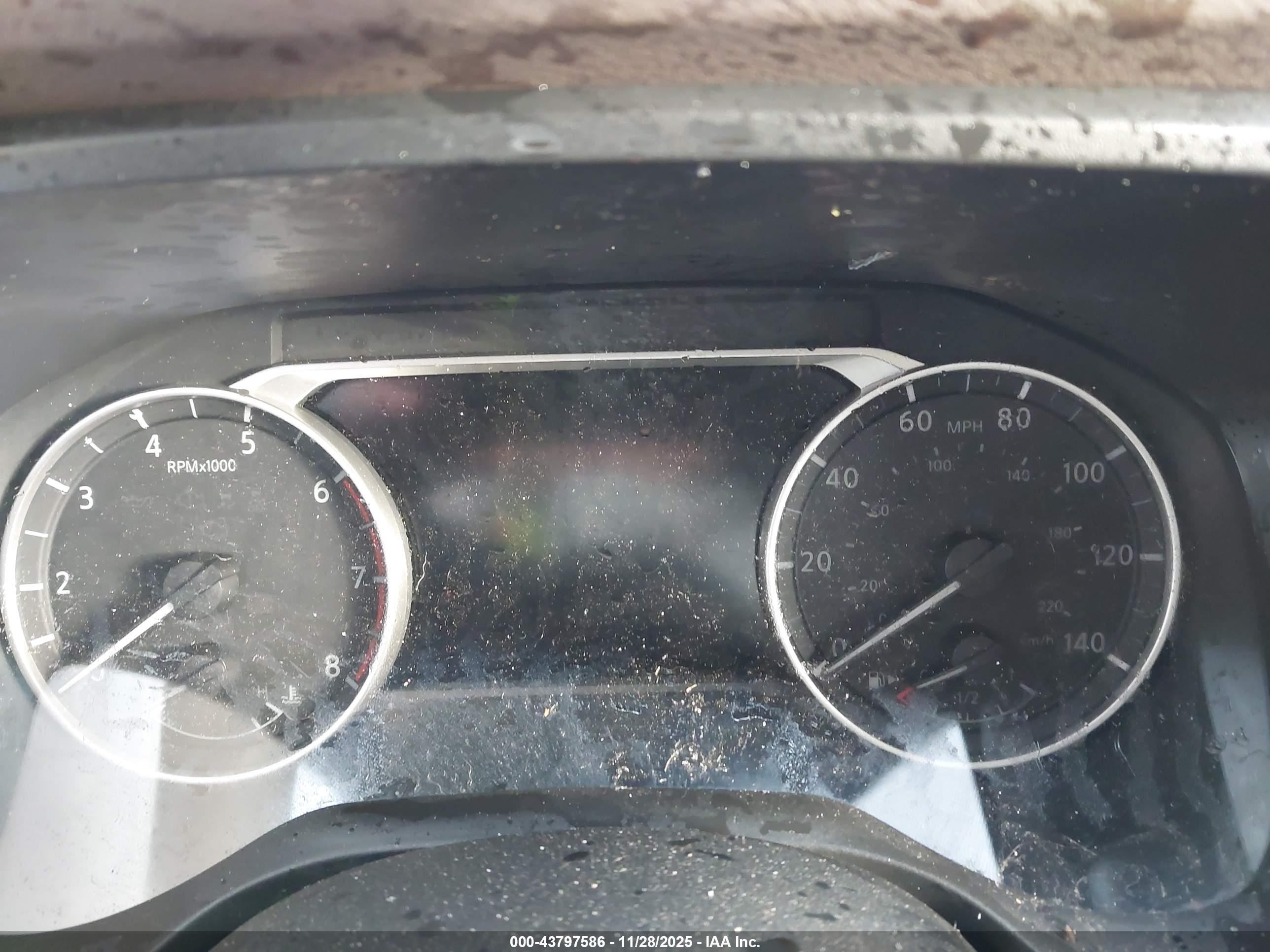 NISSAN ROGUE image 7
