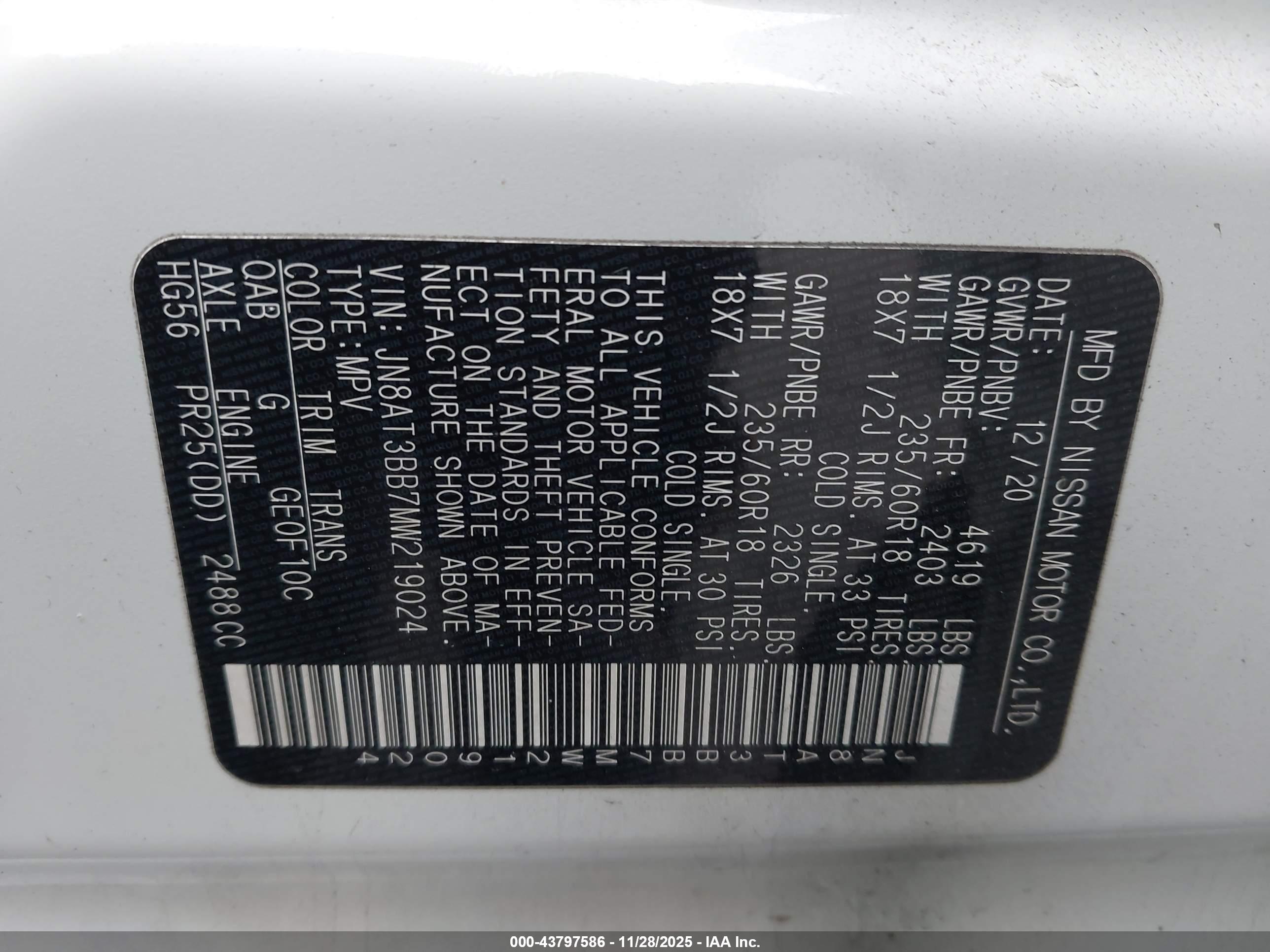 NISSAN ROGUE image 9