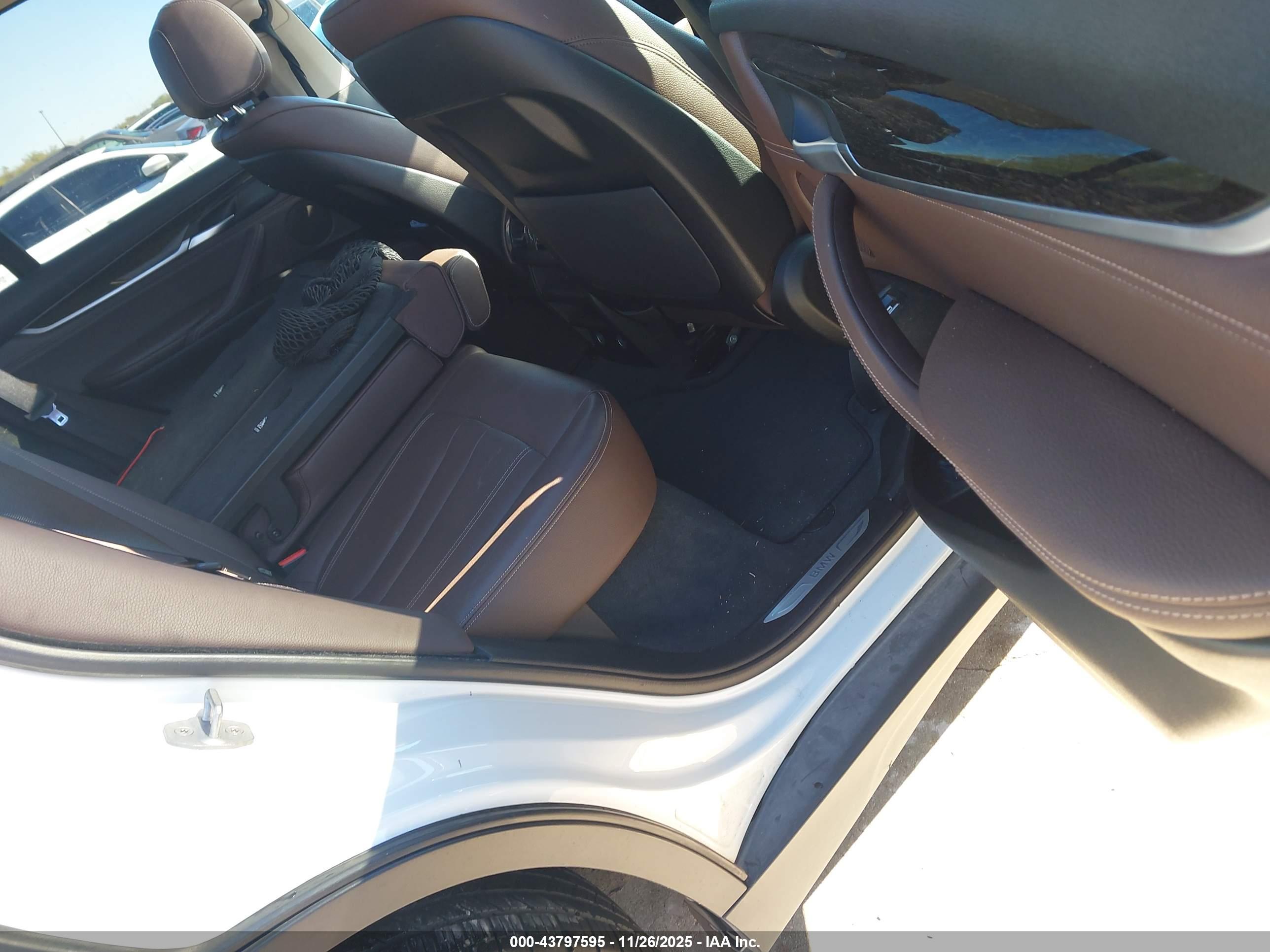 BMW X5 image 8
