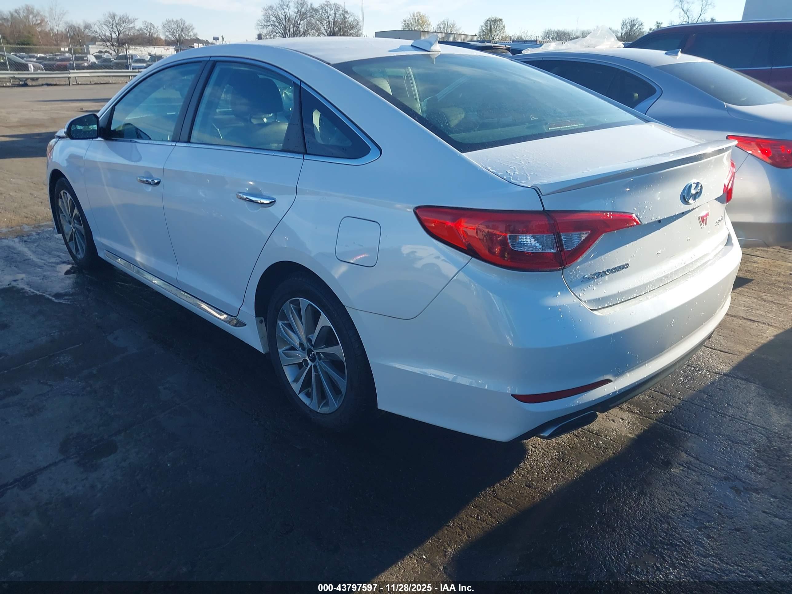 HYUNDAI SONATA image 3