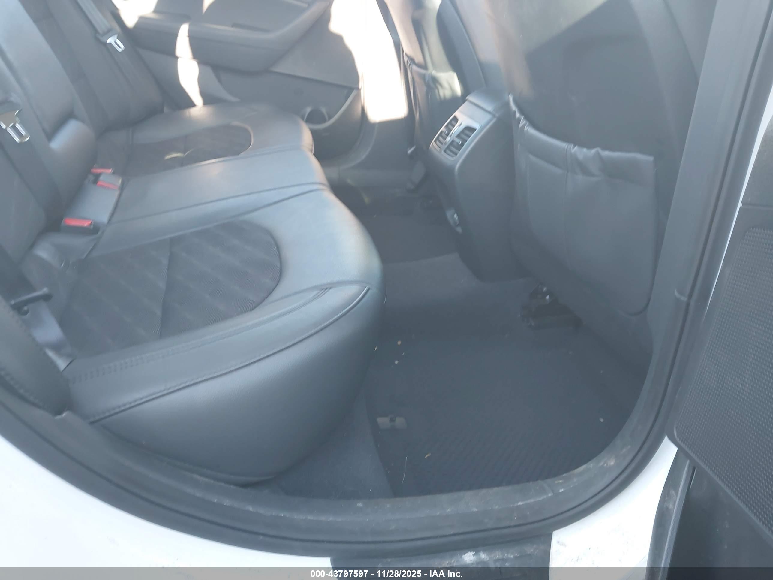 HYUNDAI SONATA image 8