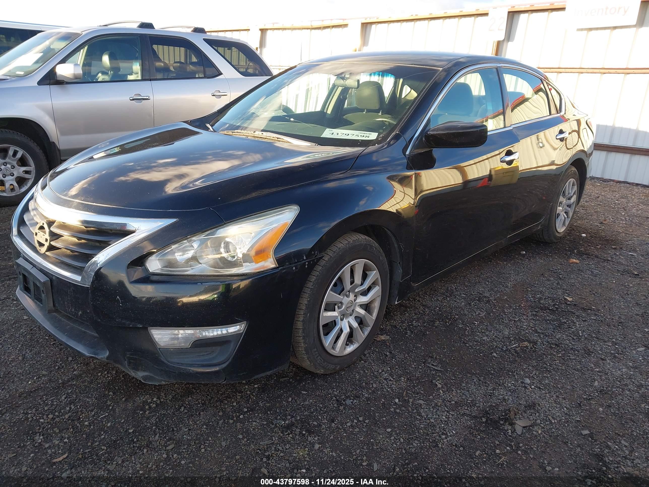 NISSAN ALTIMA image 2