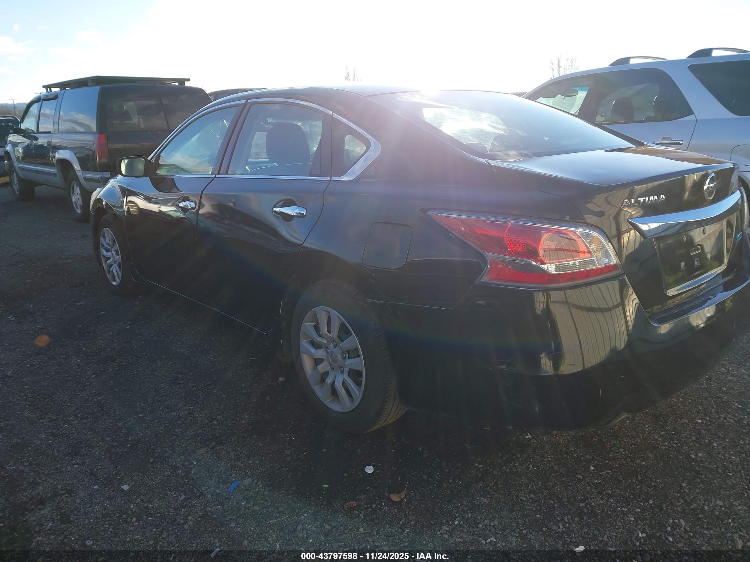 NISSAN ALTIMA image 3
