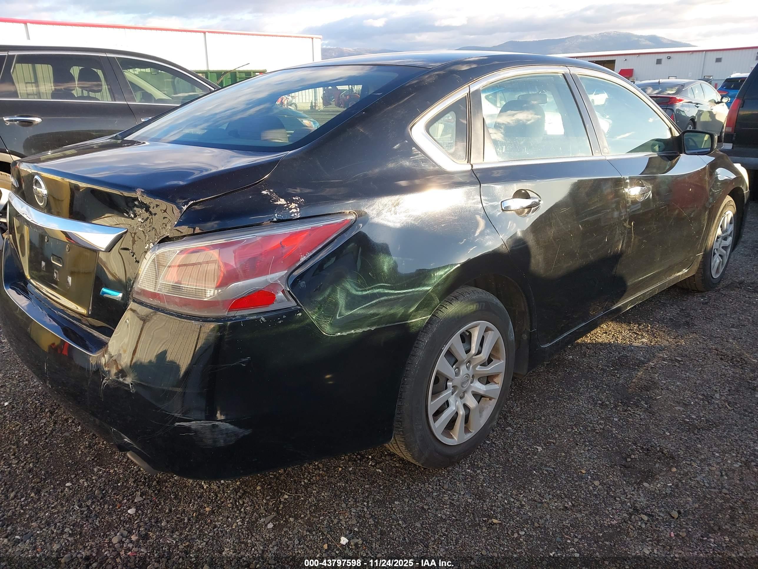 NISSAN ALTIMA image 4