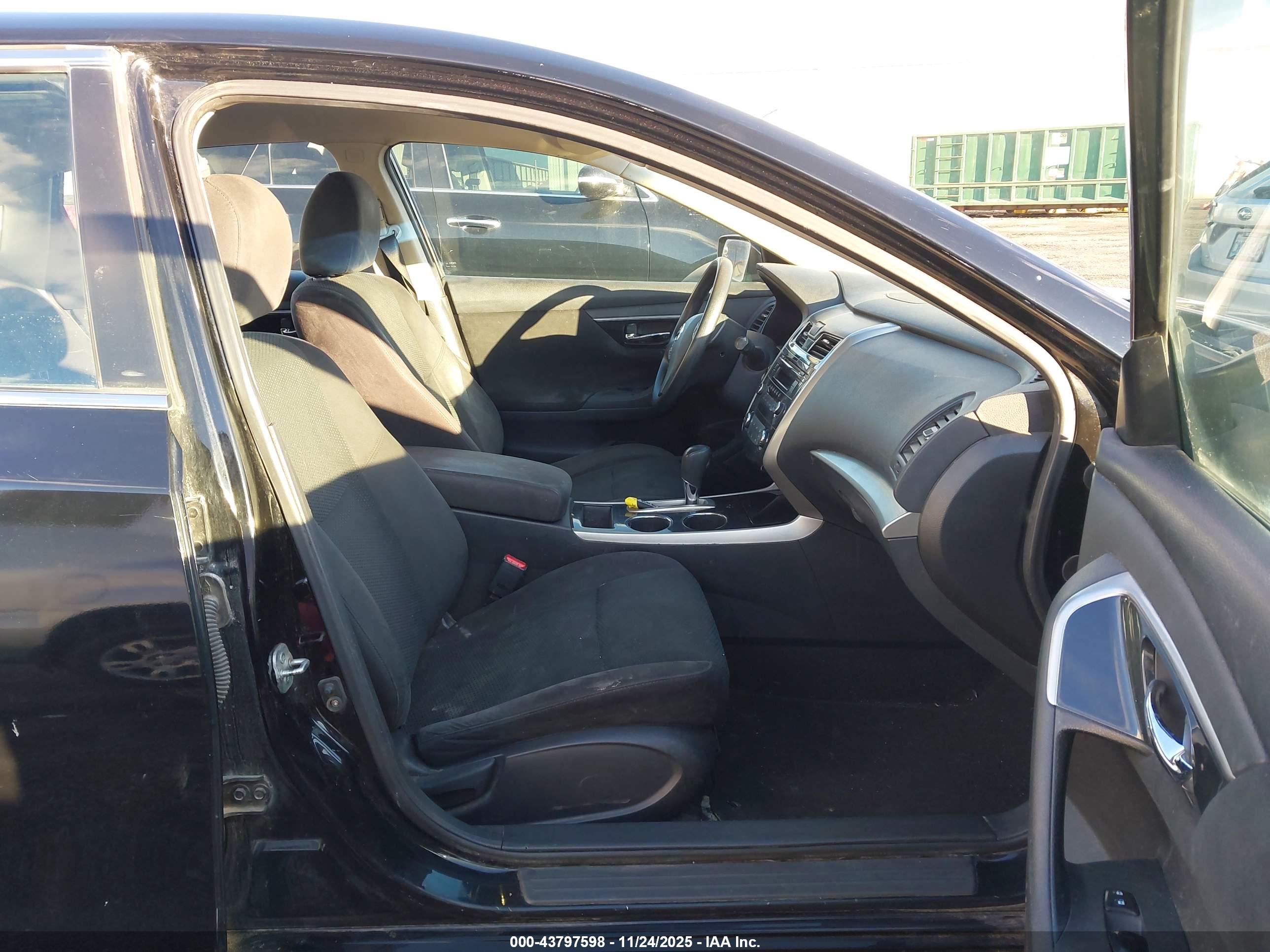 NISSAN ALTIMA image 5