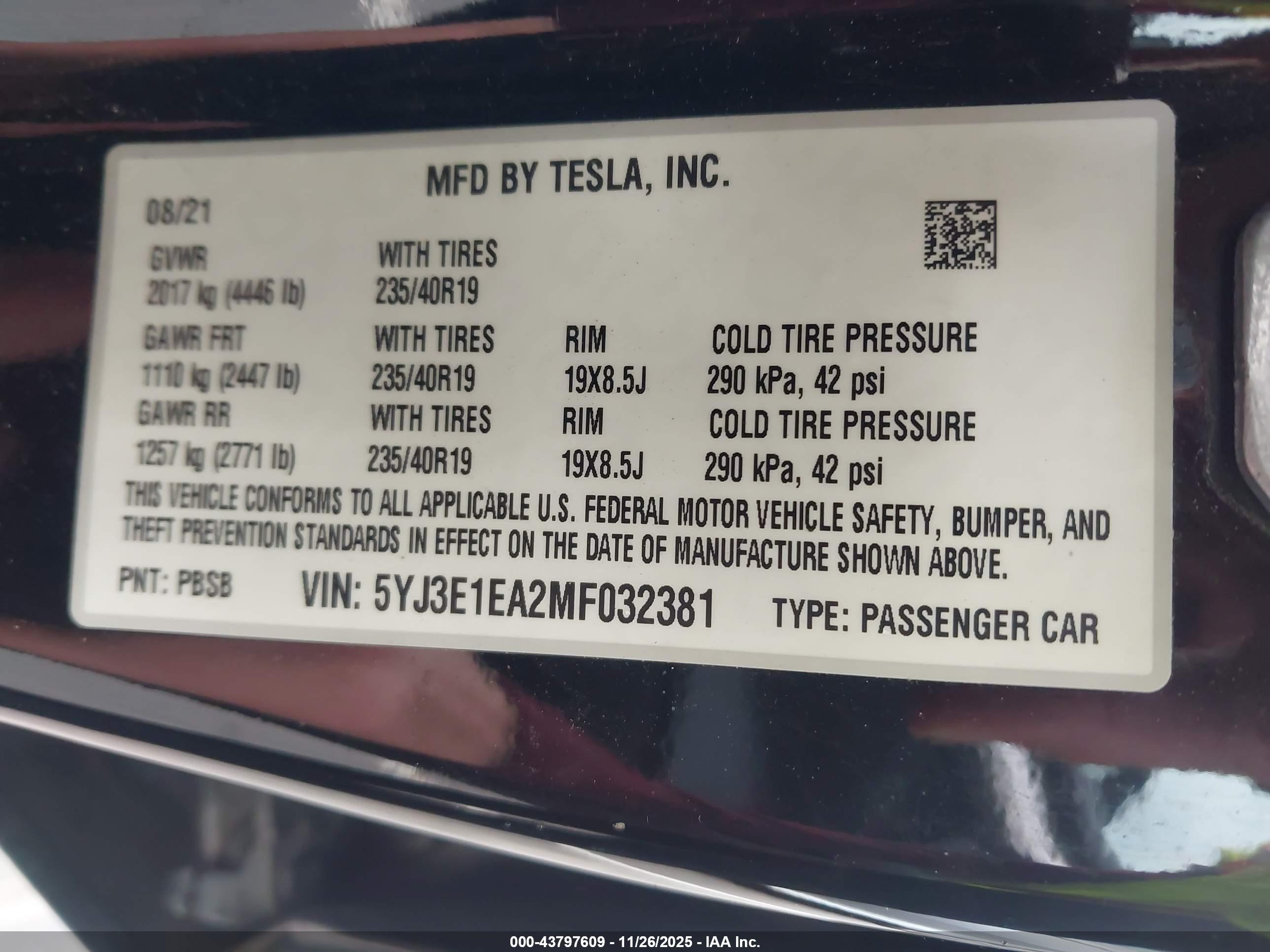 TESLA MODEL image 9