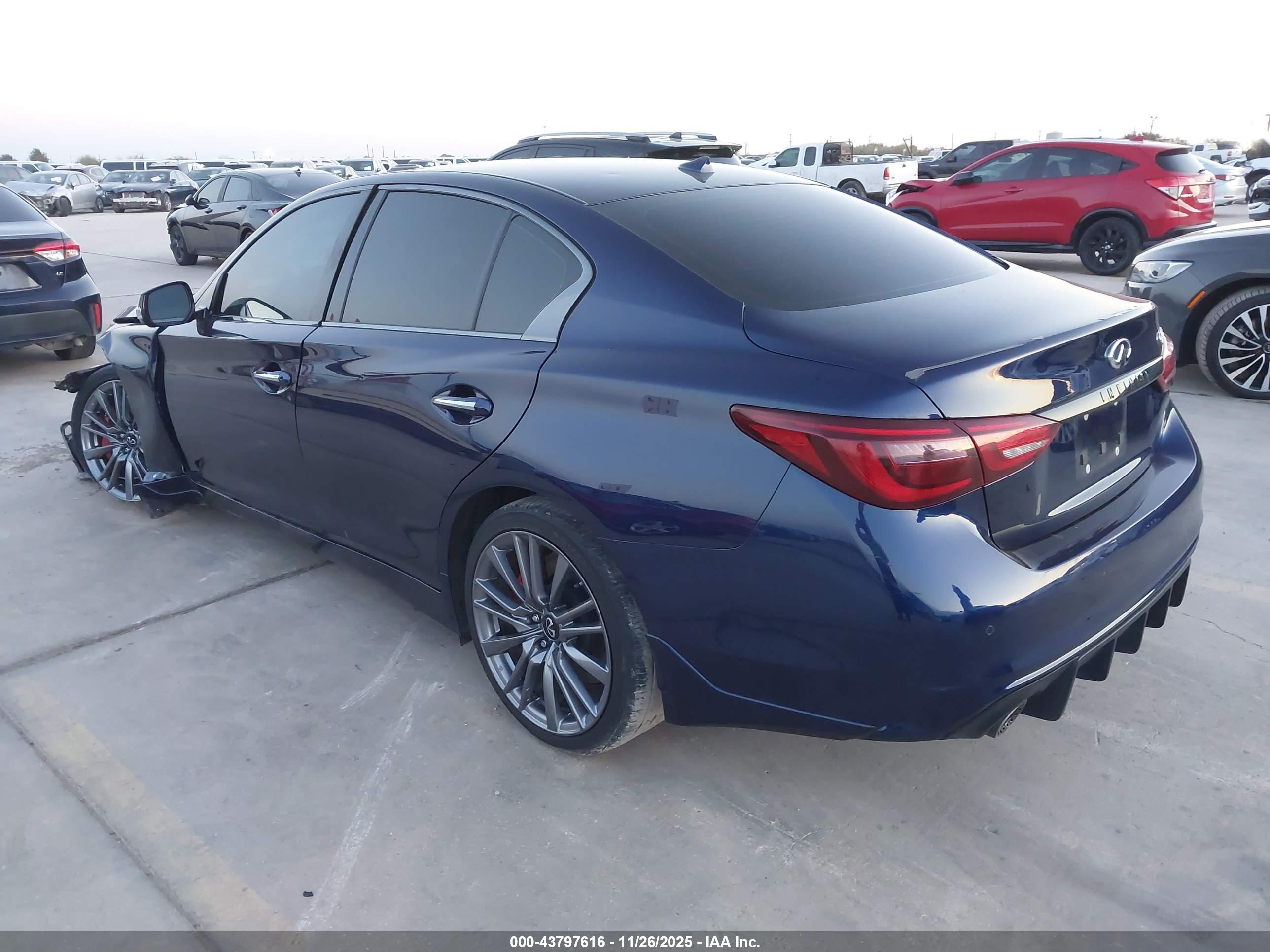 INFINITI Q50 image 3
