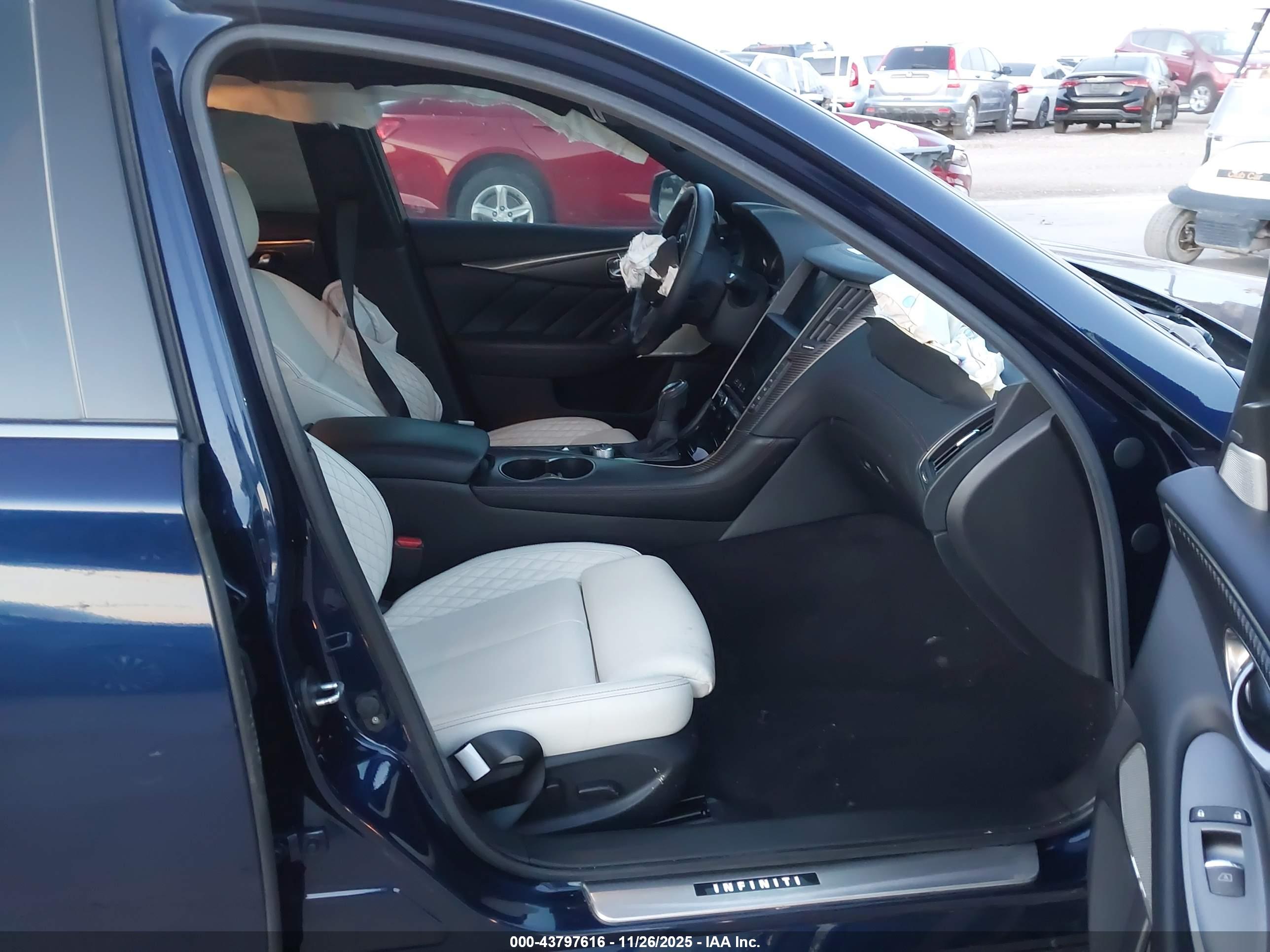 INFINITI Q50 image 5